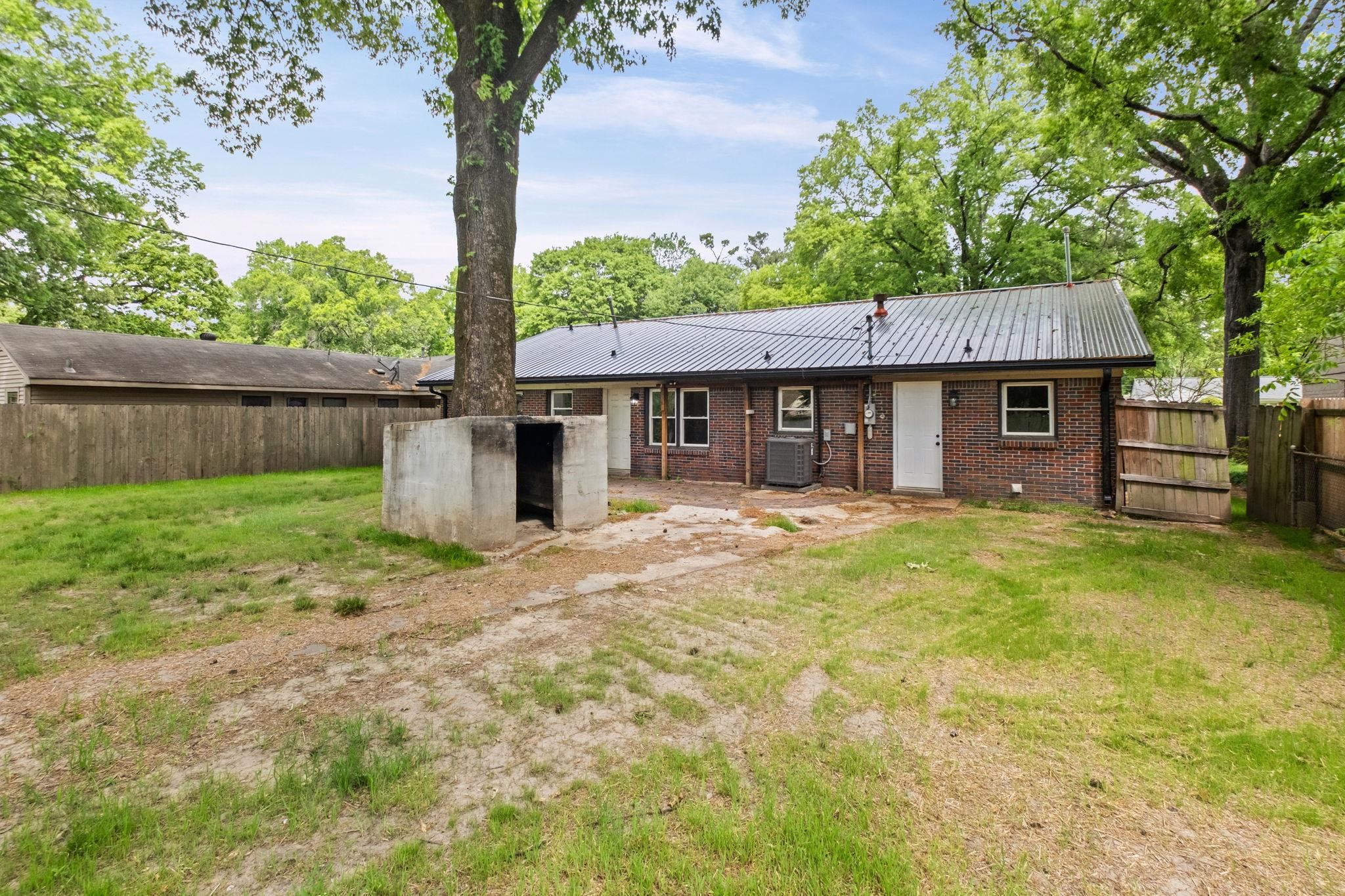4585 HELENE RD