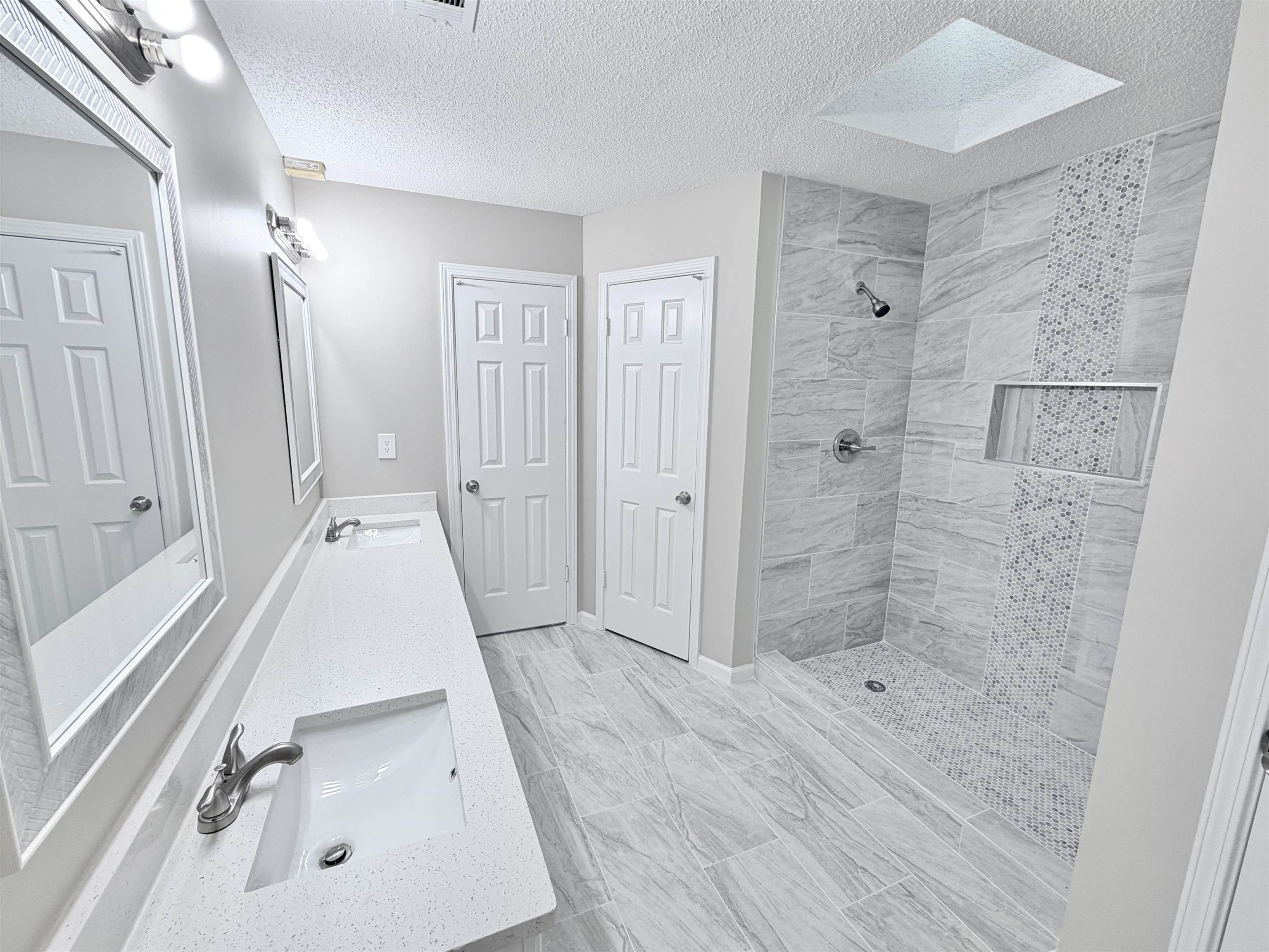 2569 VAN EATON LN