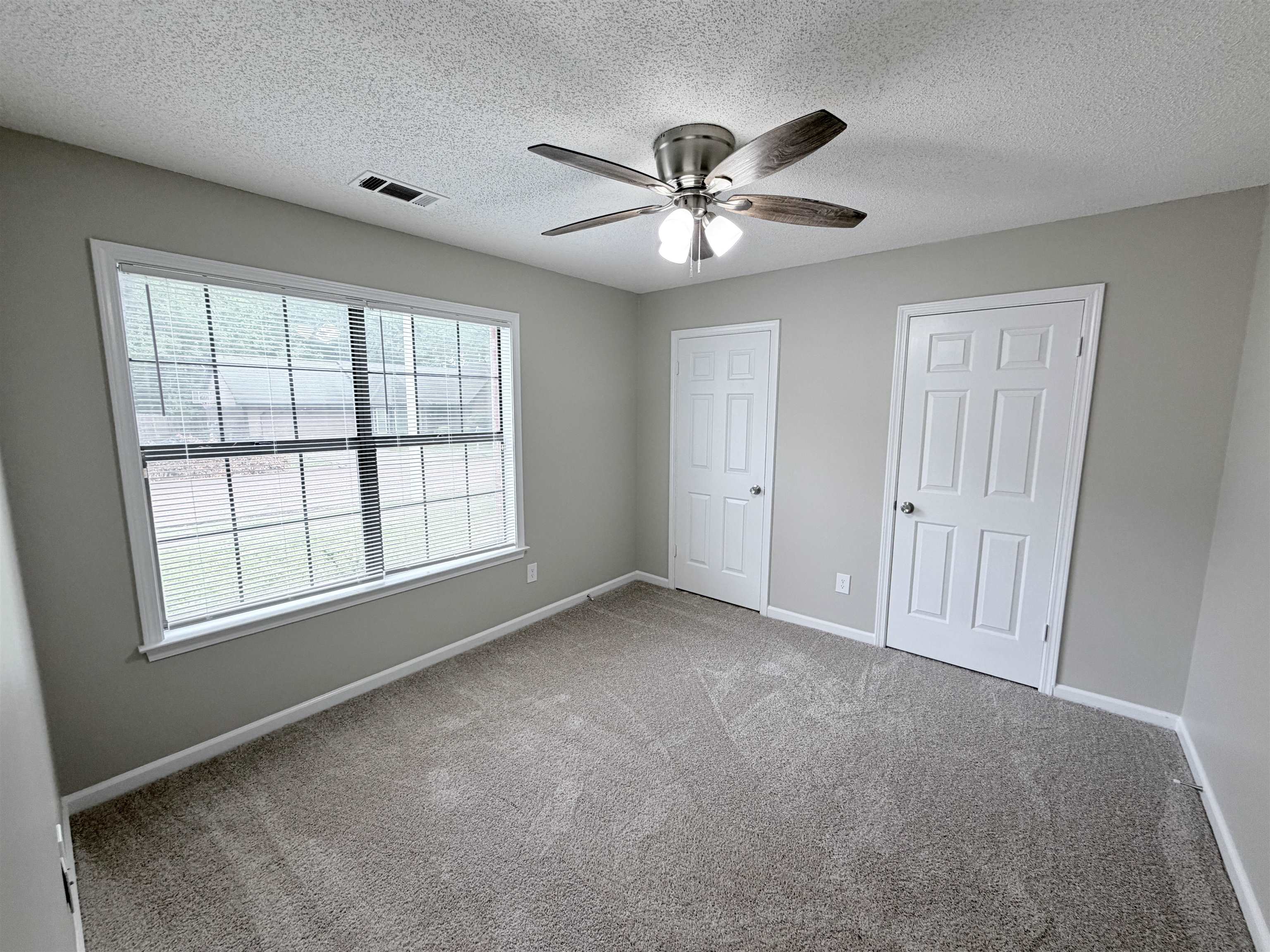 2569 VAN EATON LN