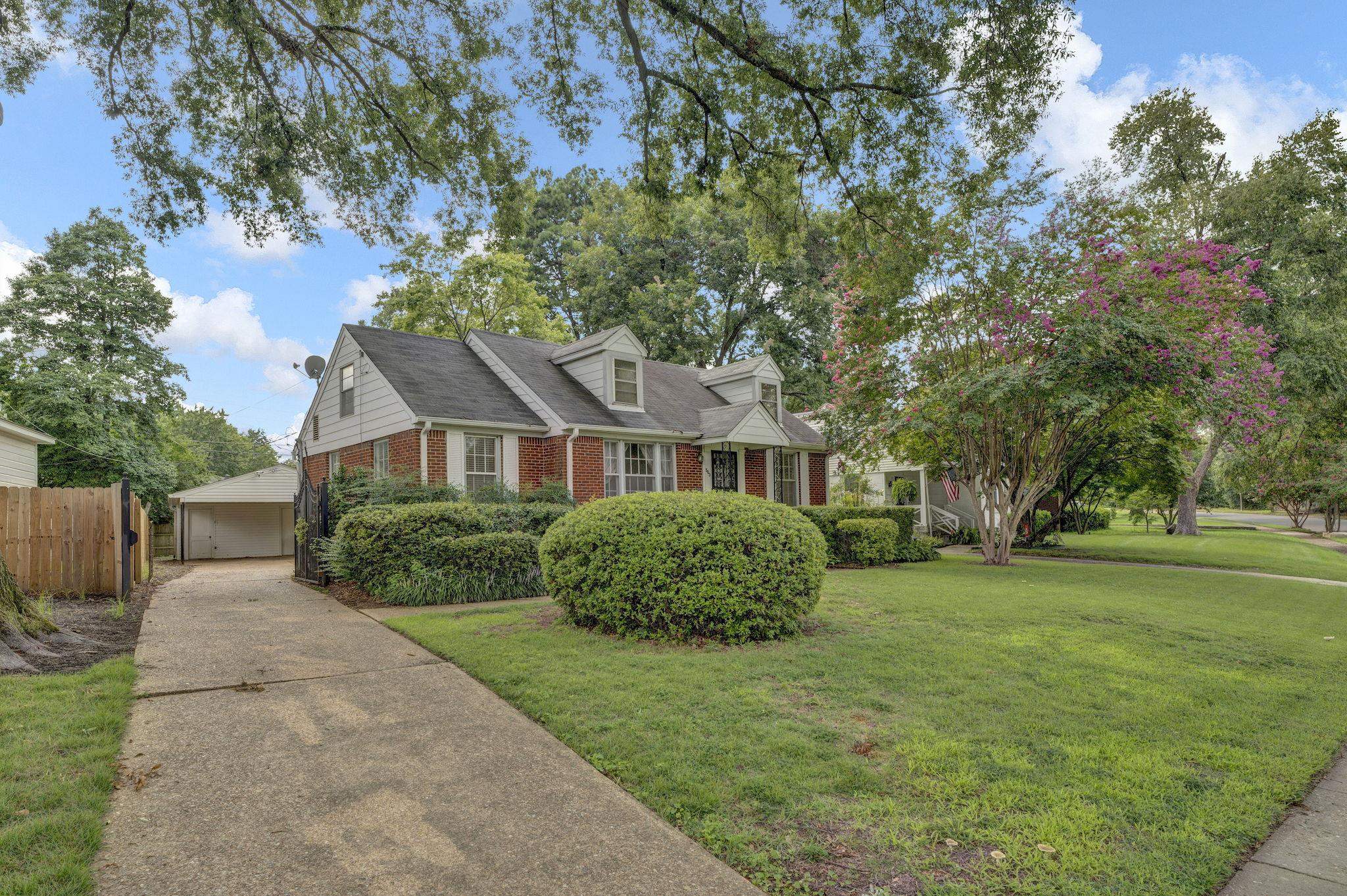 503 E SWAN RIDGE CIR