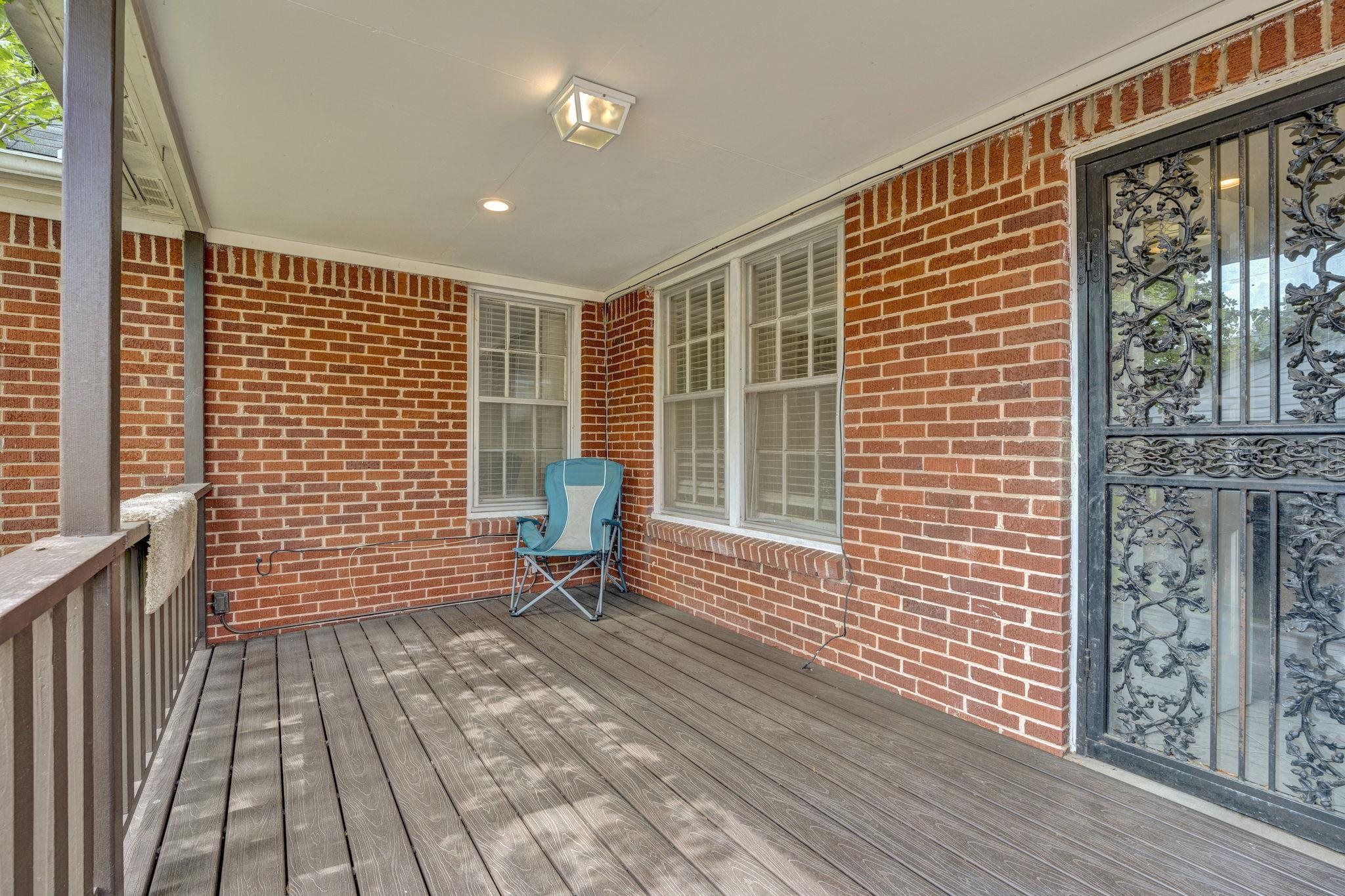 503 E SWAN RIDGE CIR