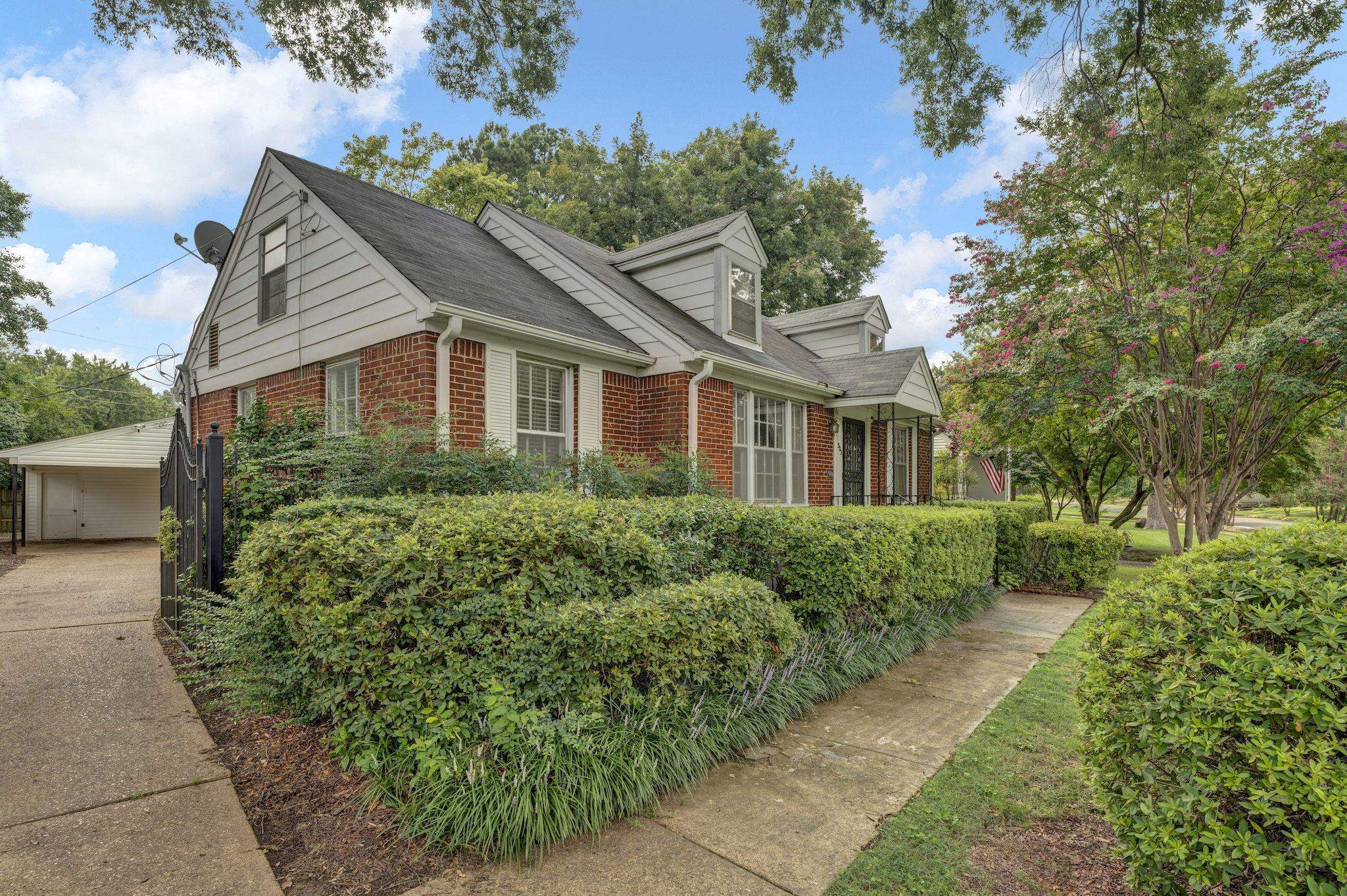 503 E SWAN RIDGE CIR