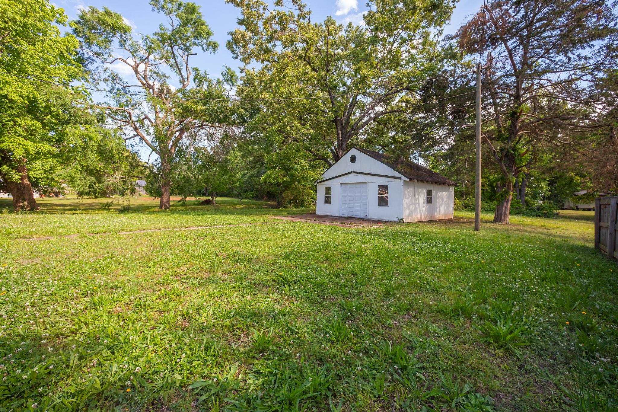 90 SHAW LN