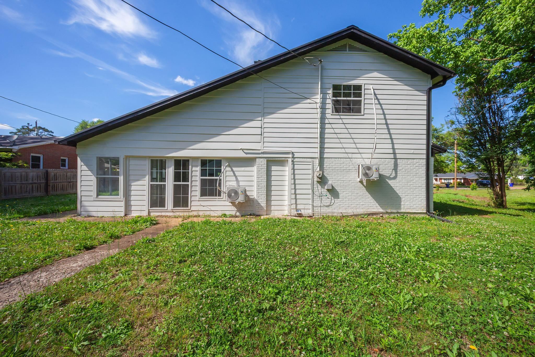 90 SHAW LN