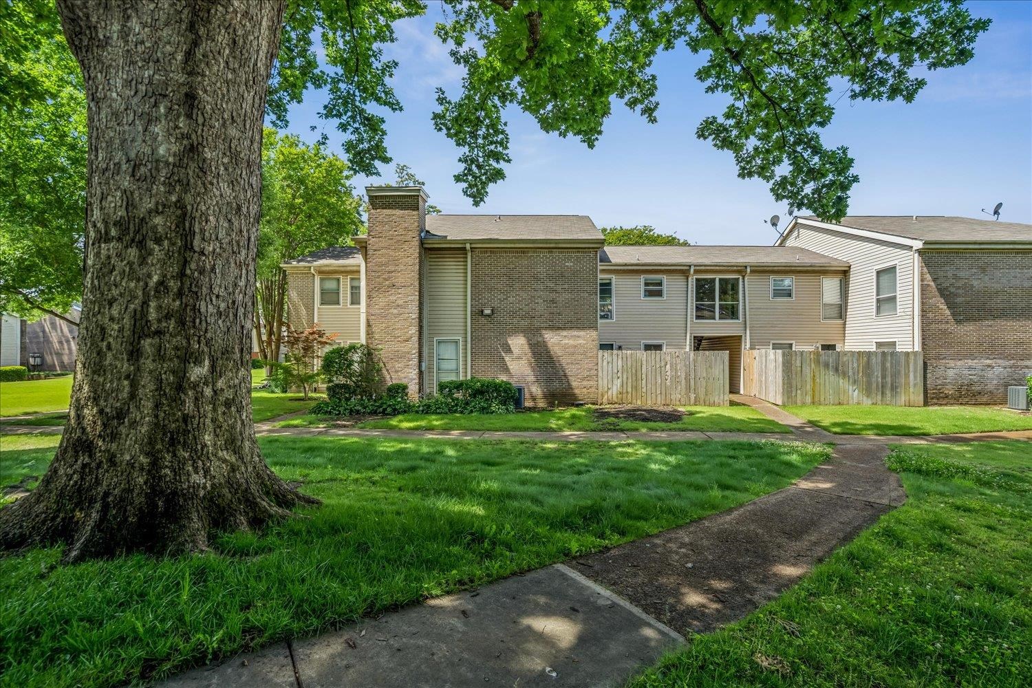 6719 MAJESTIC OAK PL Unit: 1