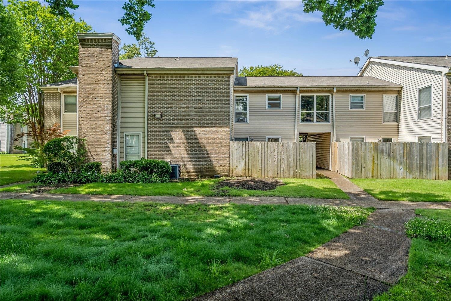6719 MAJESTIC OAK PL Unit: 1
