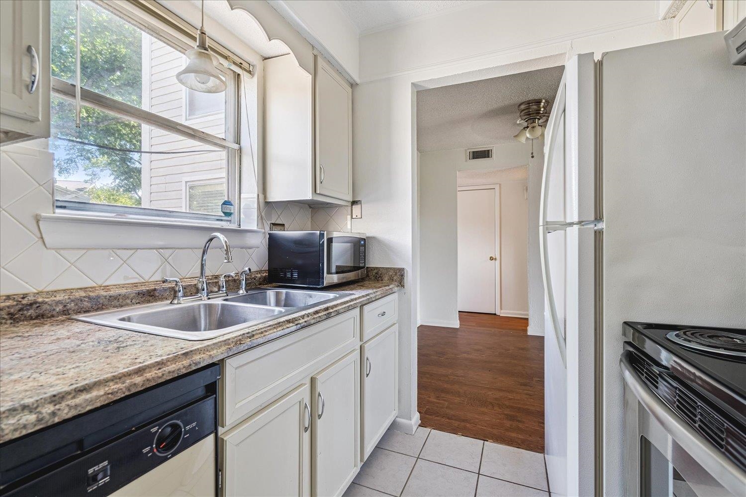6719 MAJESTIC OAK PL Unit: 1