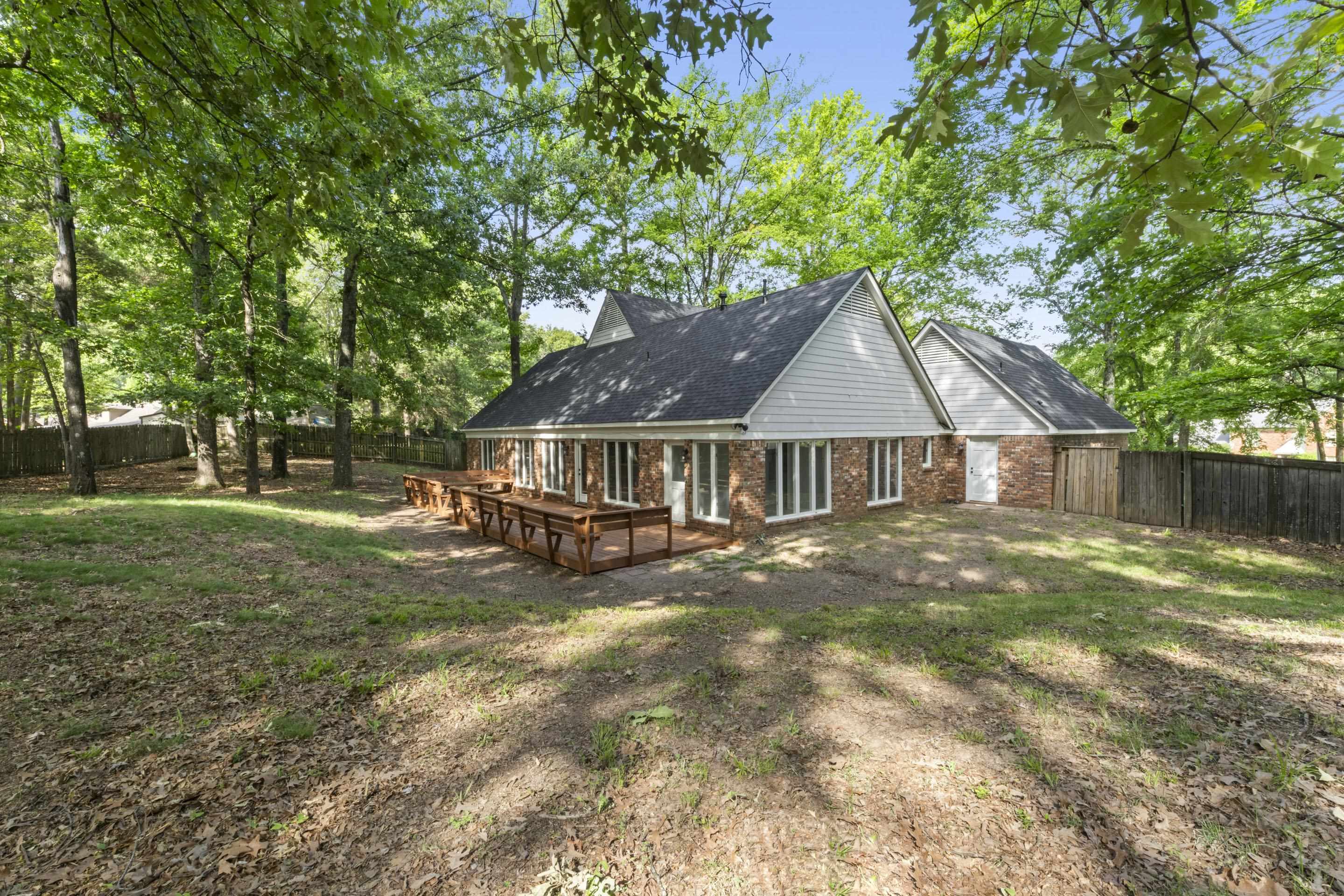 1564 CEDAR FARMS CV