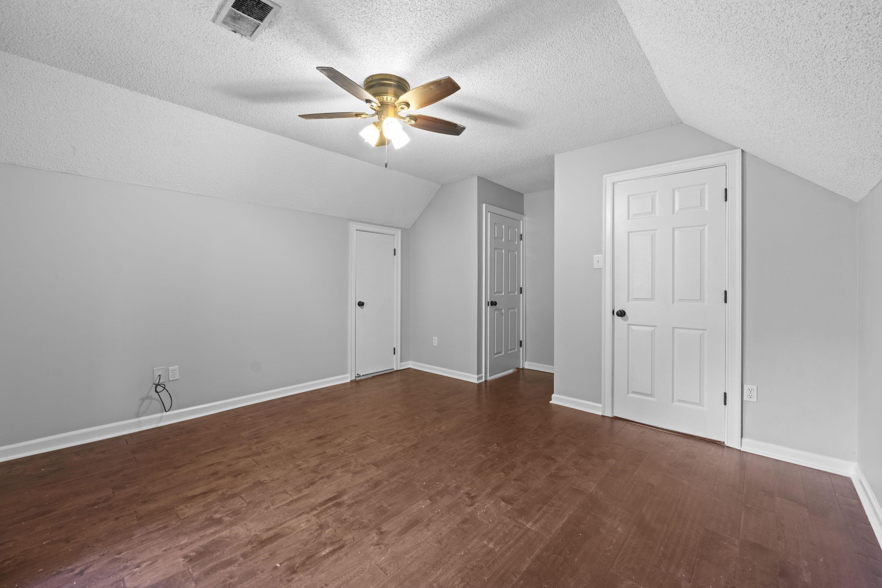1564 CEDAR FARMS CV