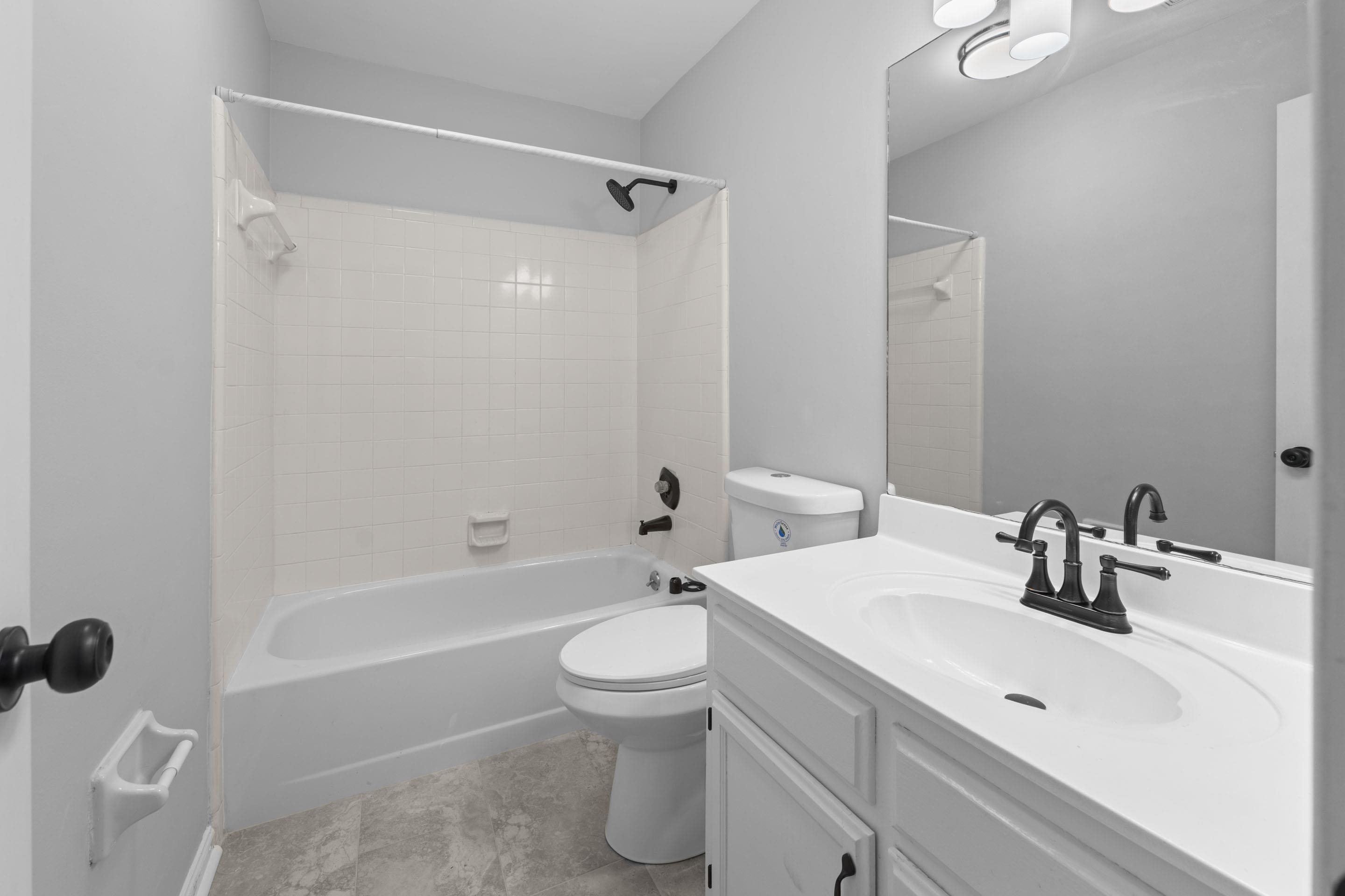 1564 CEDAR FARMS CV
