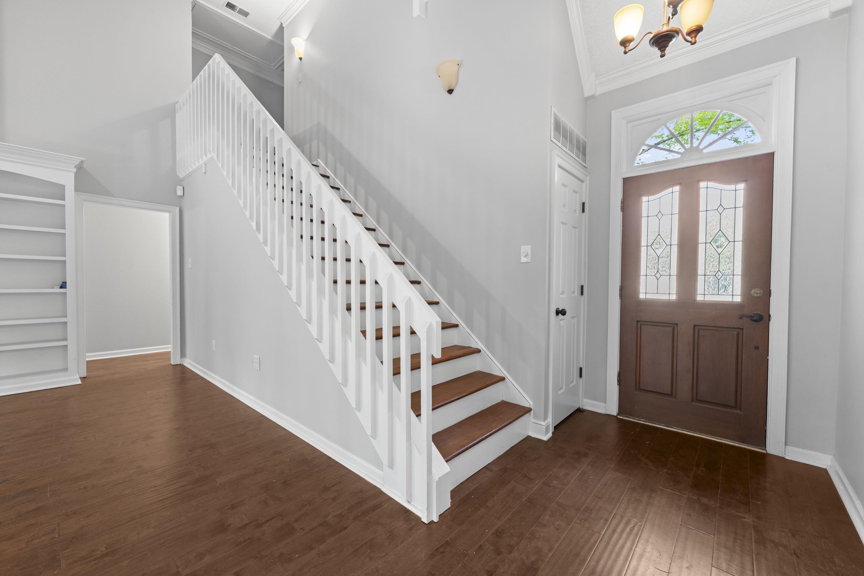 1564 CEDAR FARMS CV