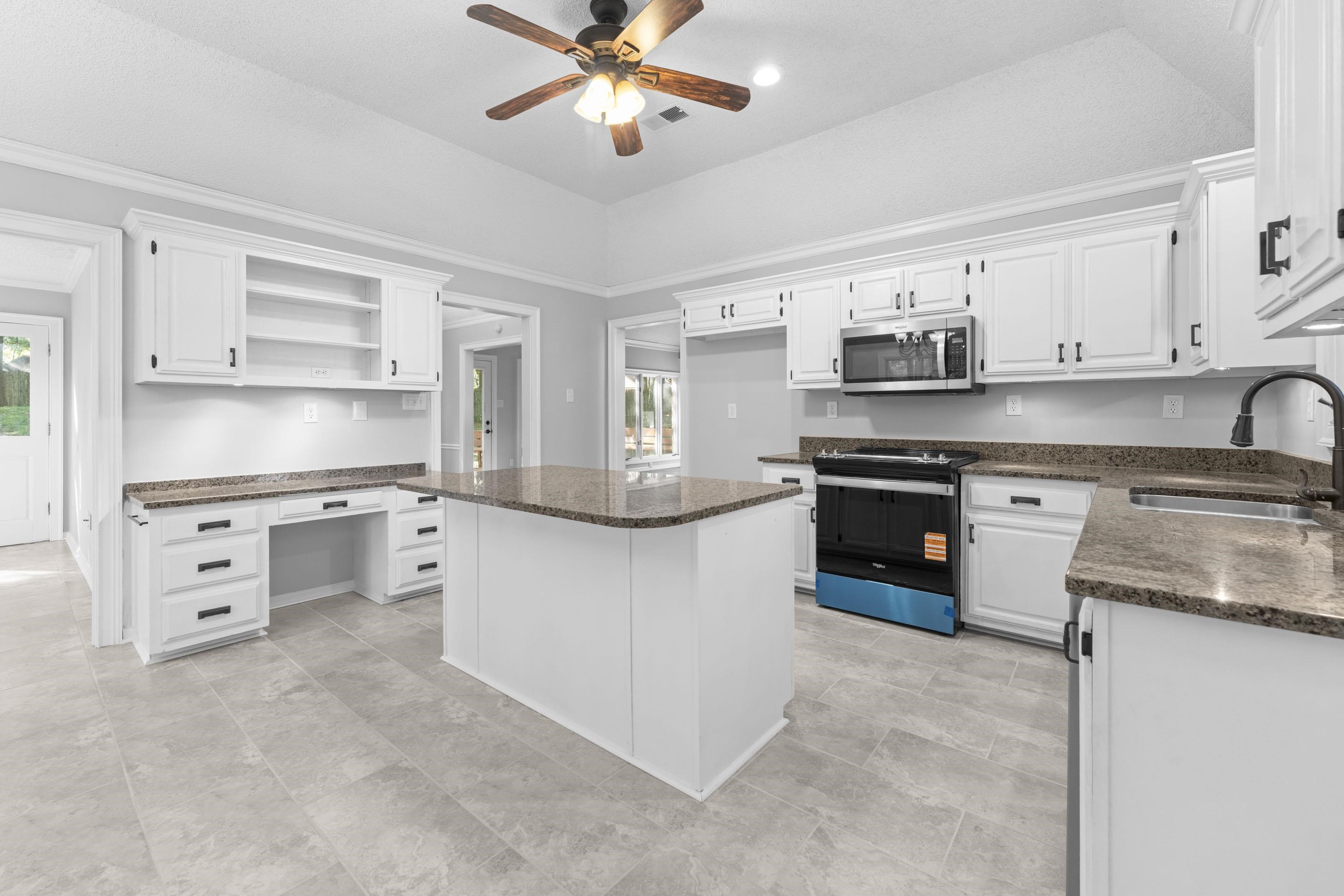 1564 CEDAR FARMS CV