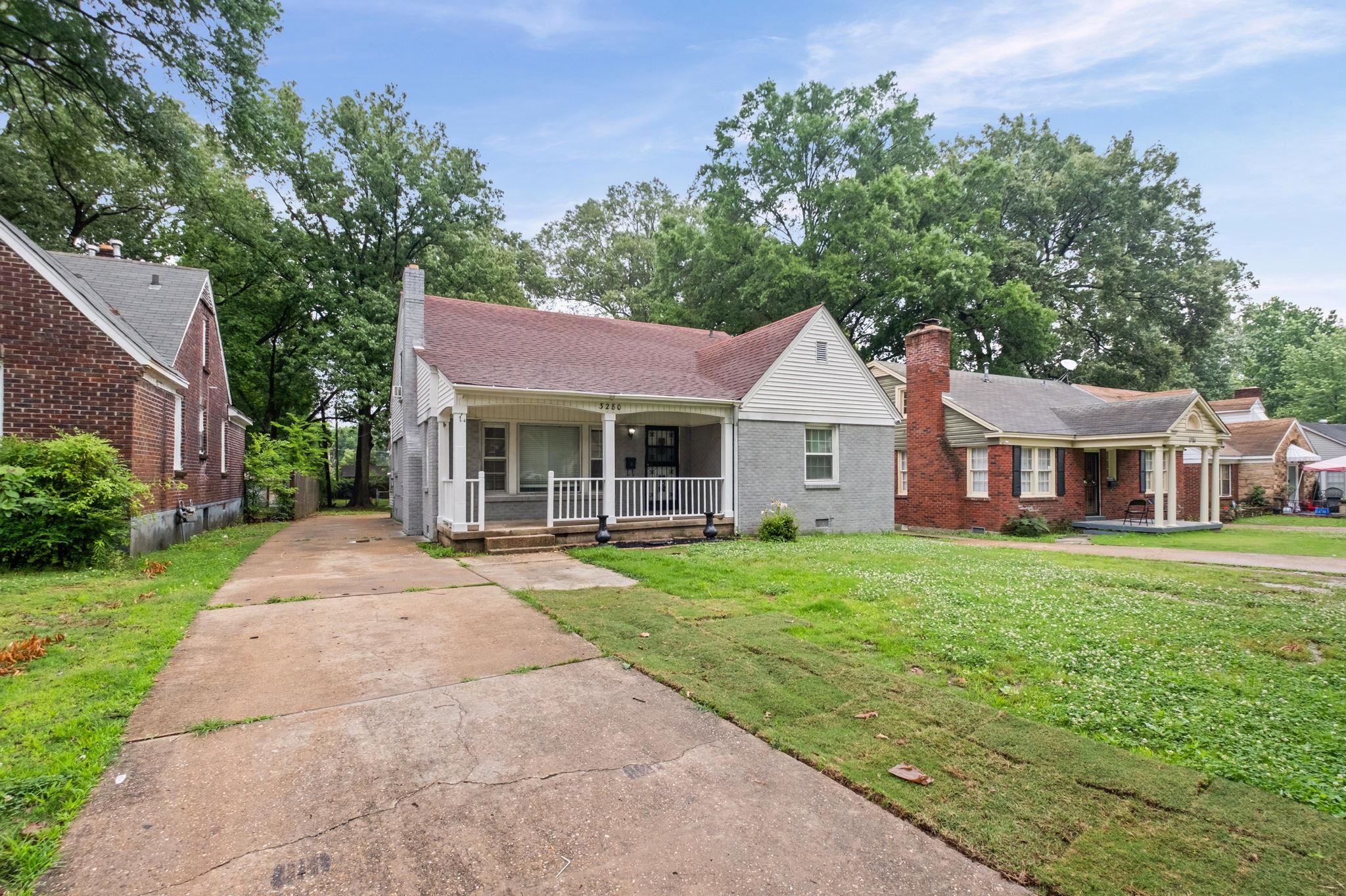 3280 CARNES AVE