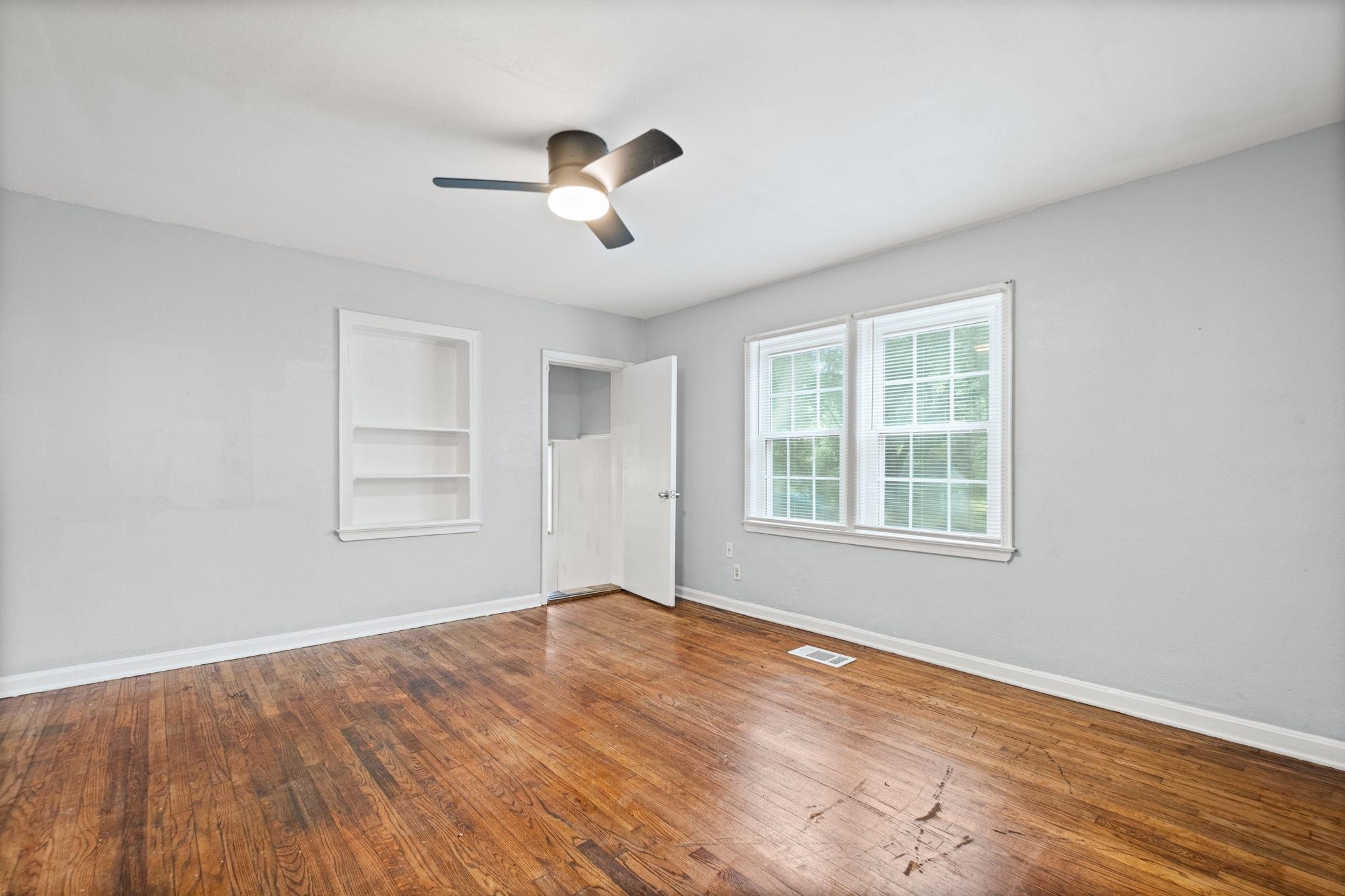 3280 CARNES AVE
