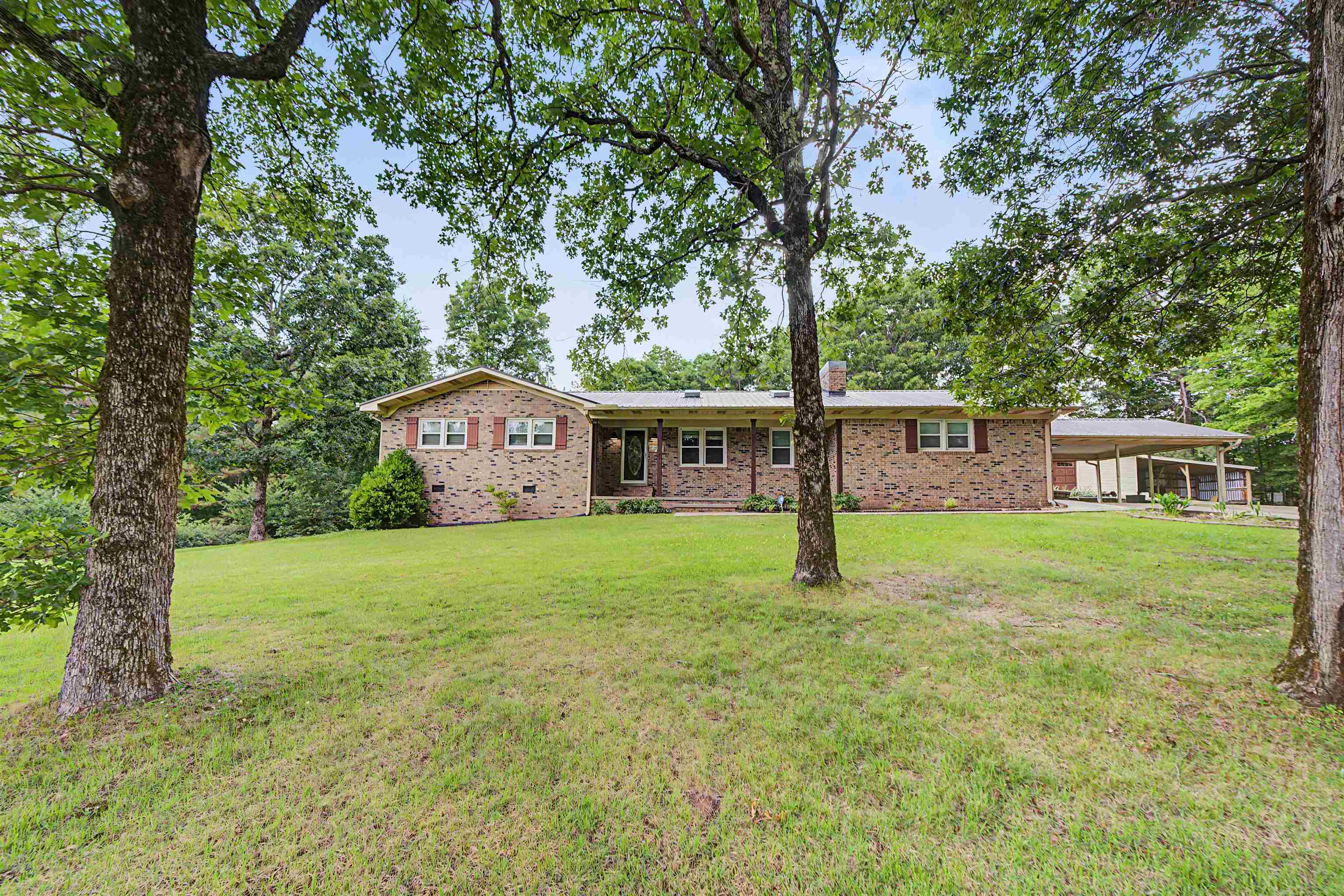 436 SKYLINE DR