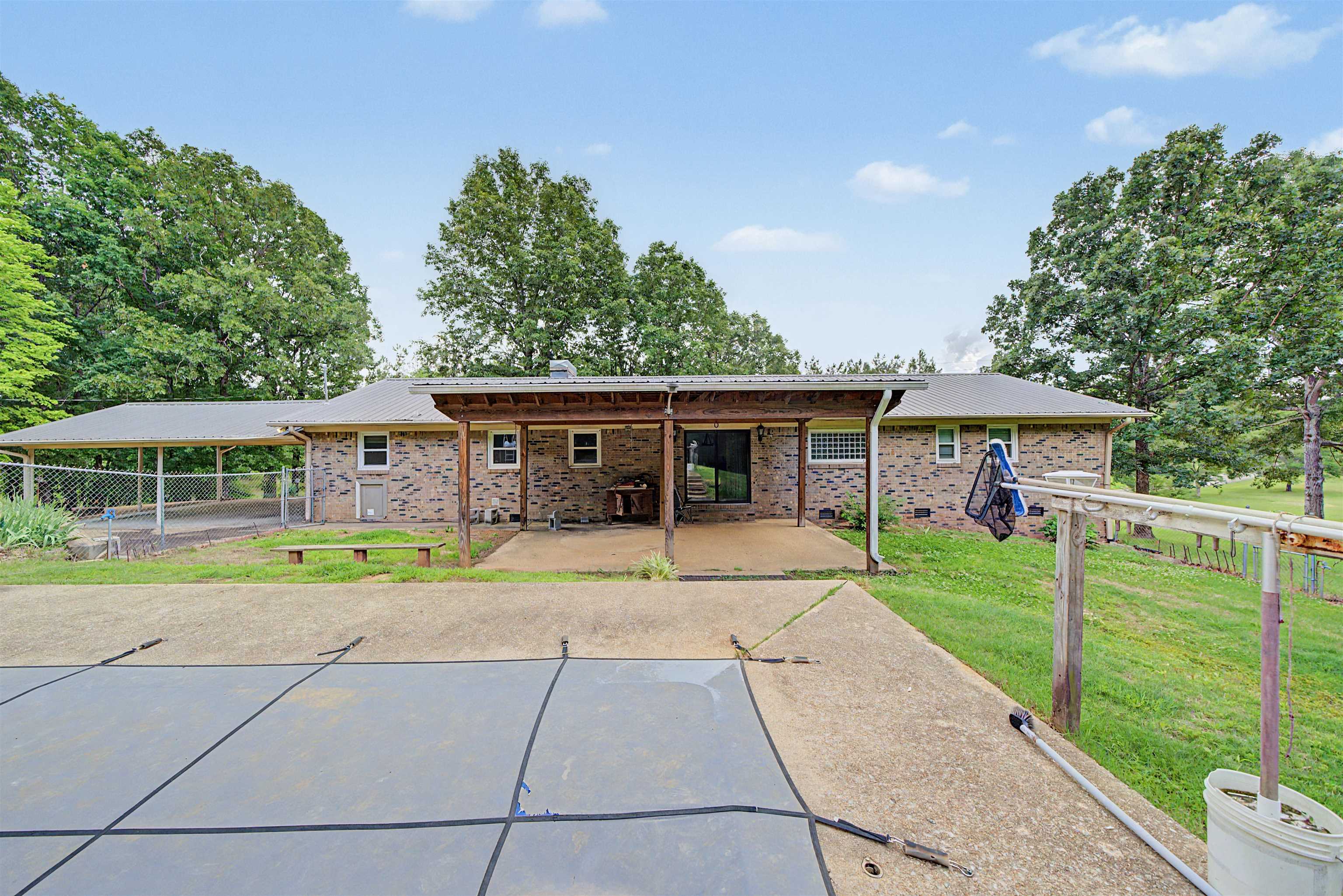 436 SKYLINE DR