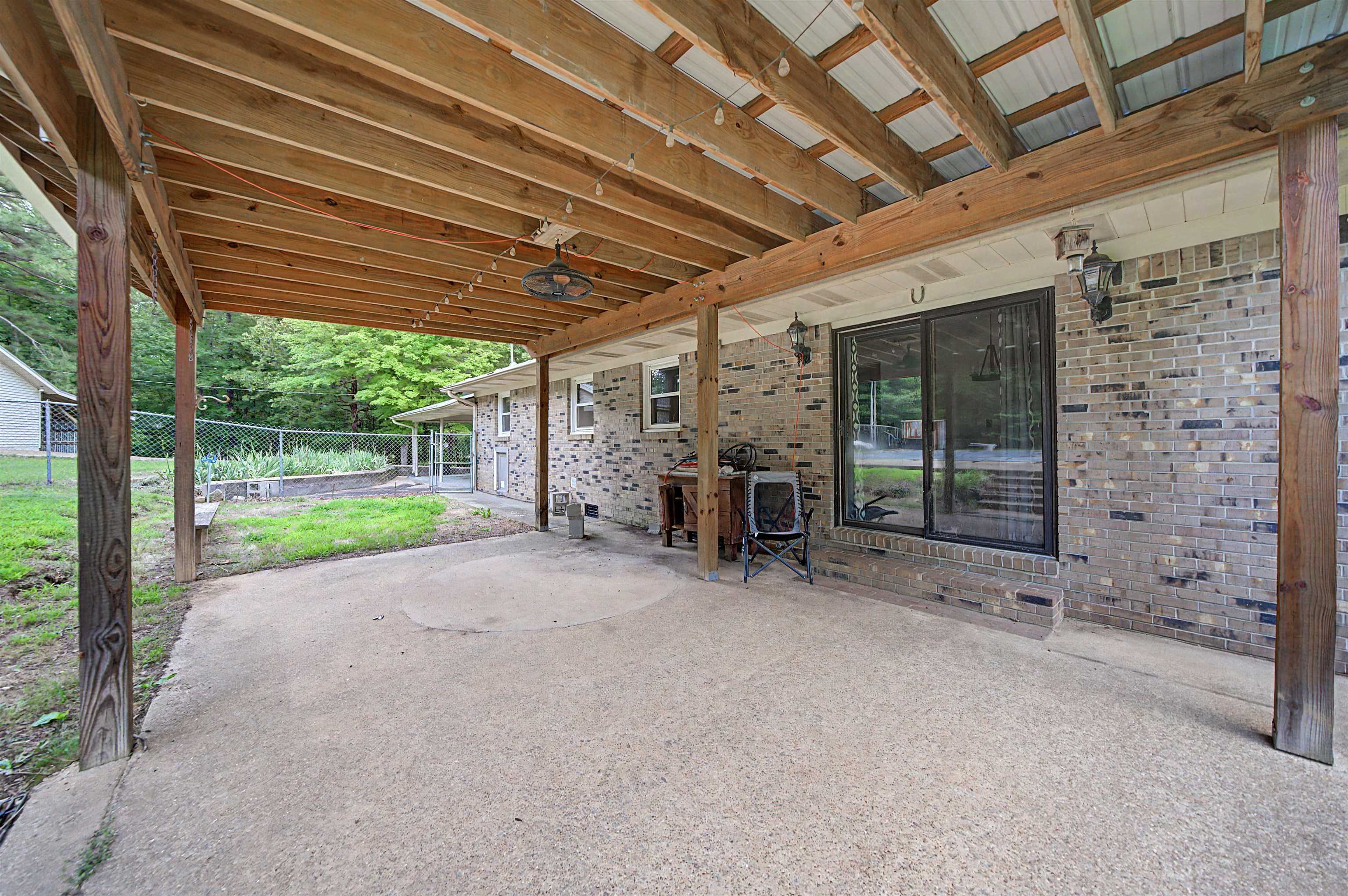 436 SKYLINE DR