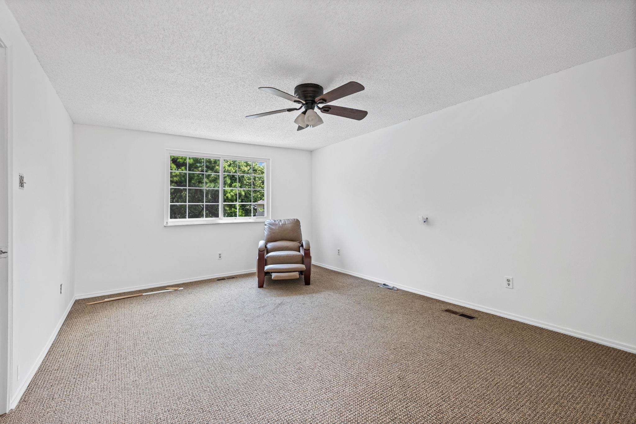 6812 ABELIA HILL CV