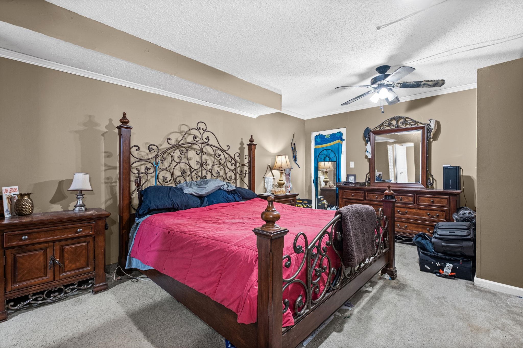 6812 ABELIA HILL CV