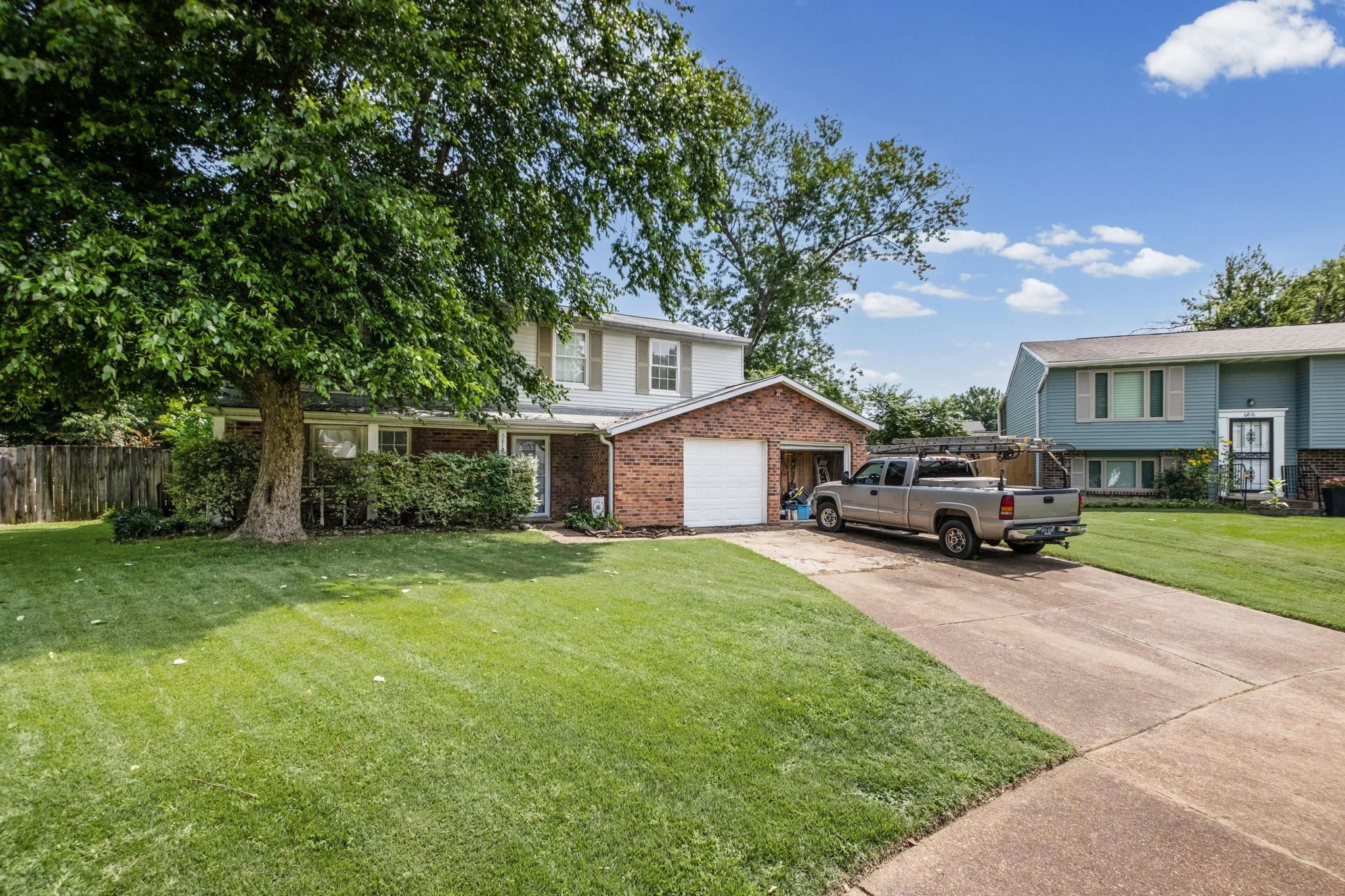 6812 ABELIA HILL CV