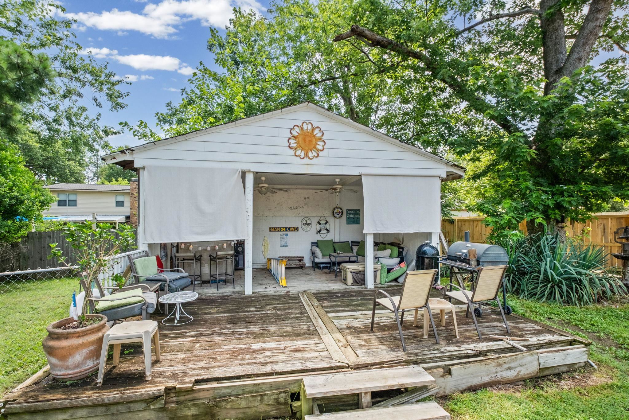 6812 ABELIA HILL CV