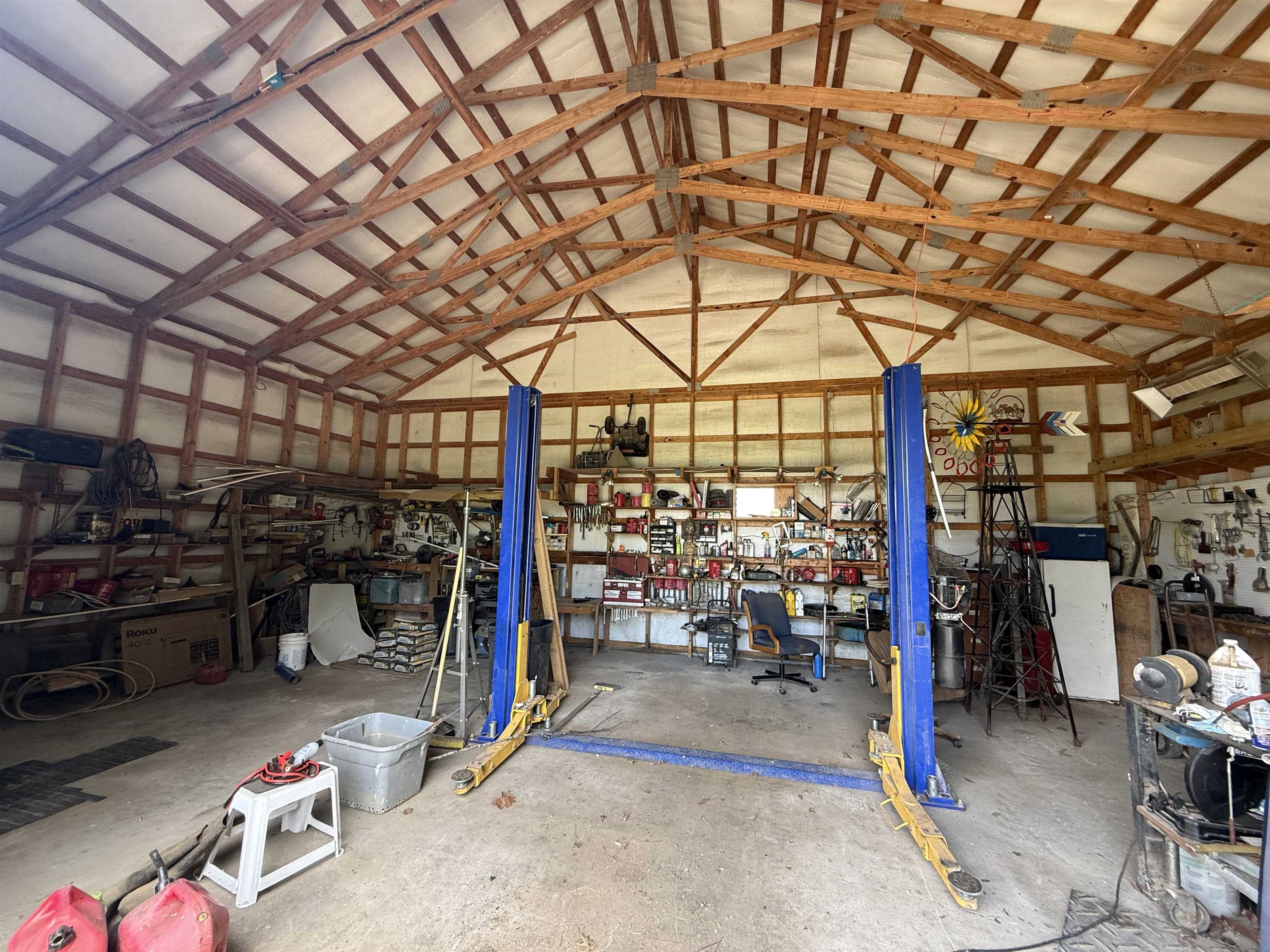 2201 ROBERT JOHNSON RD