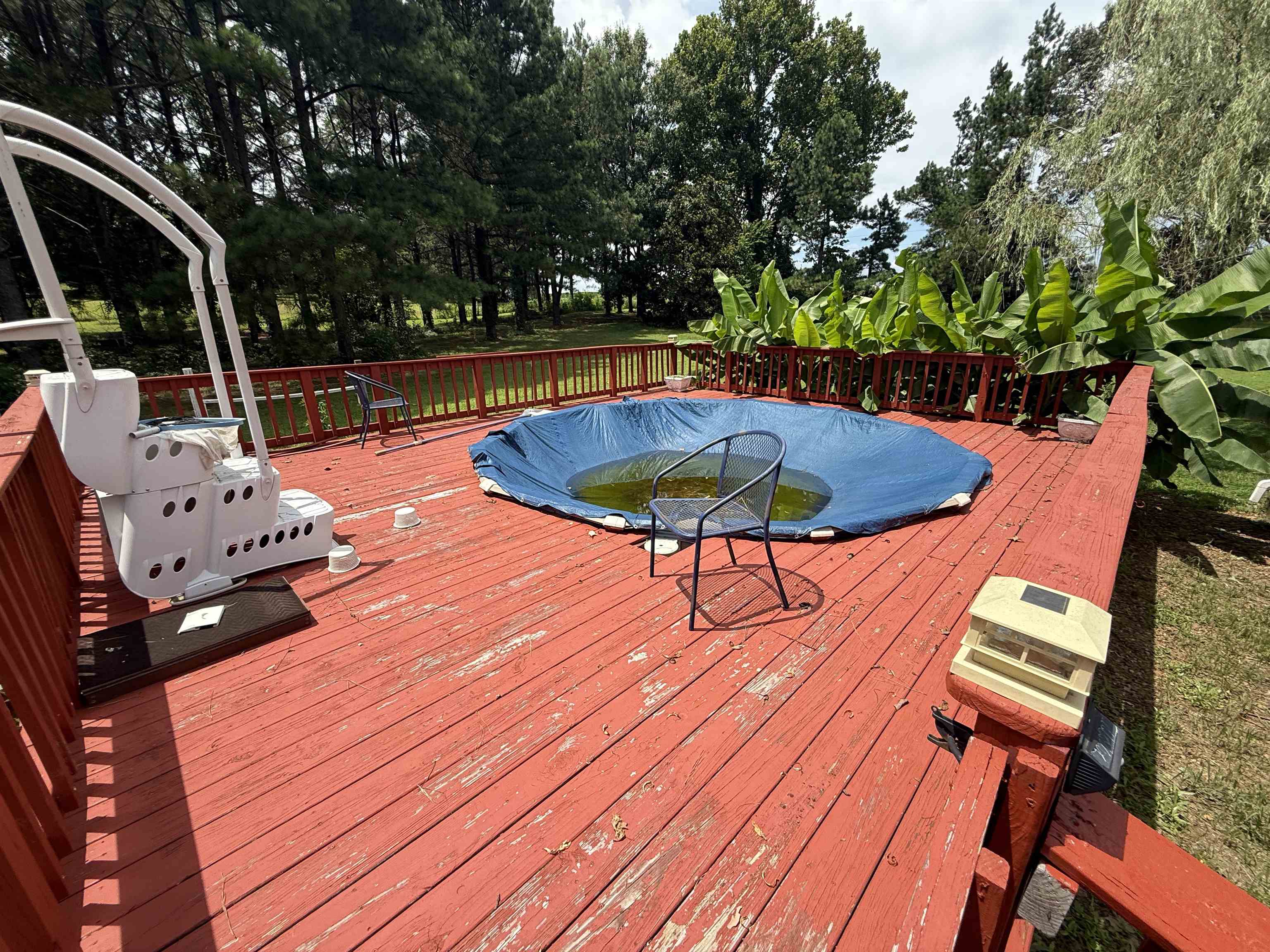 2201 ROBERT JOHNSON RD