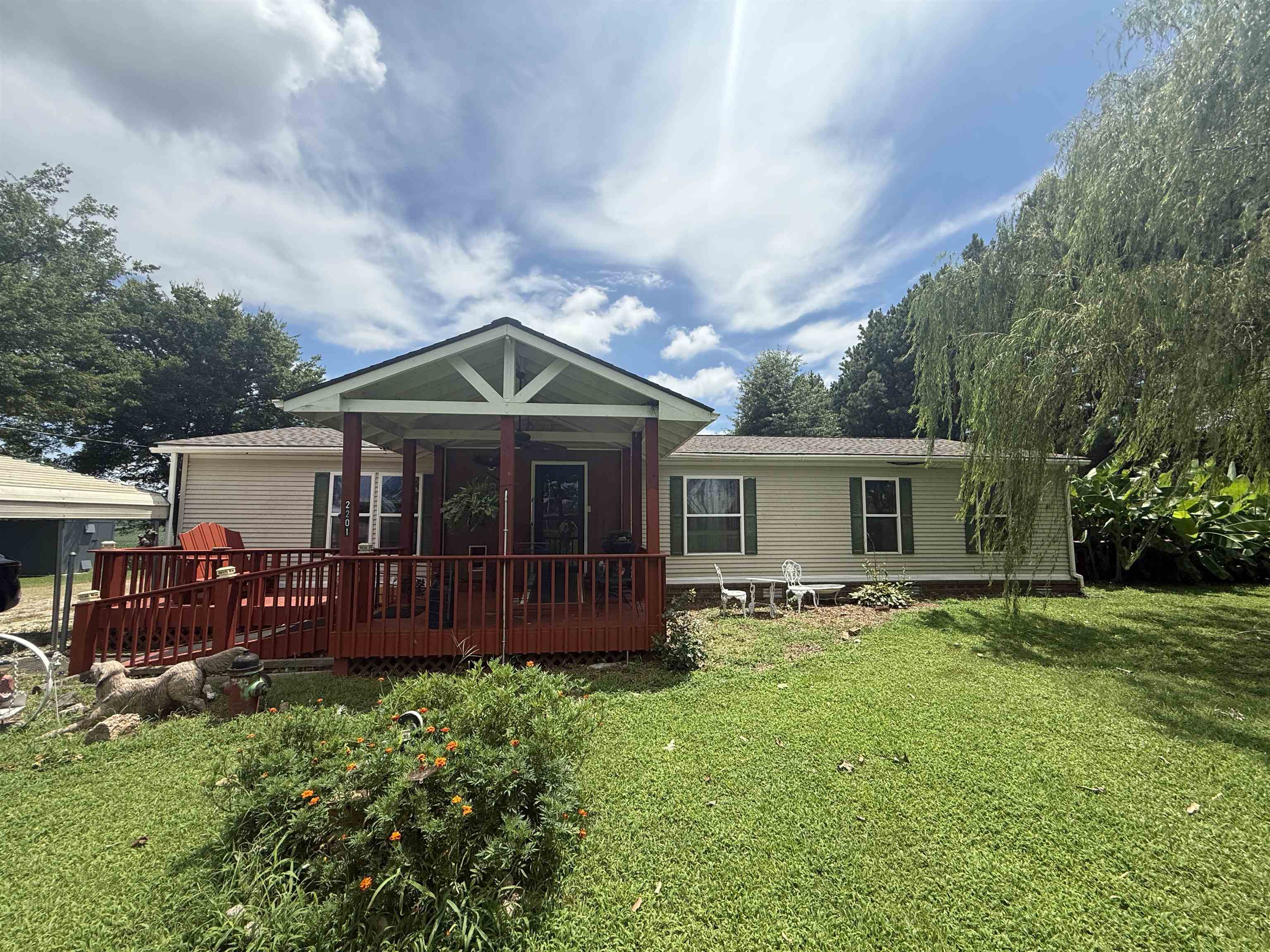 2201 ROBERT JOHNSON RD
