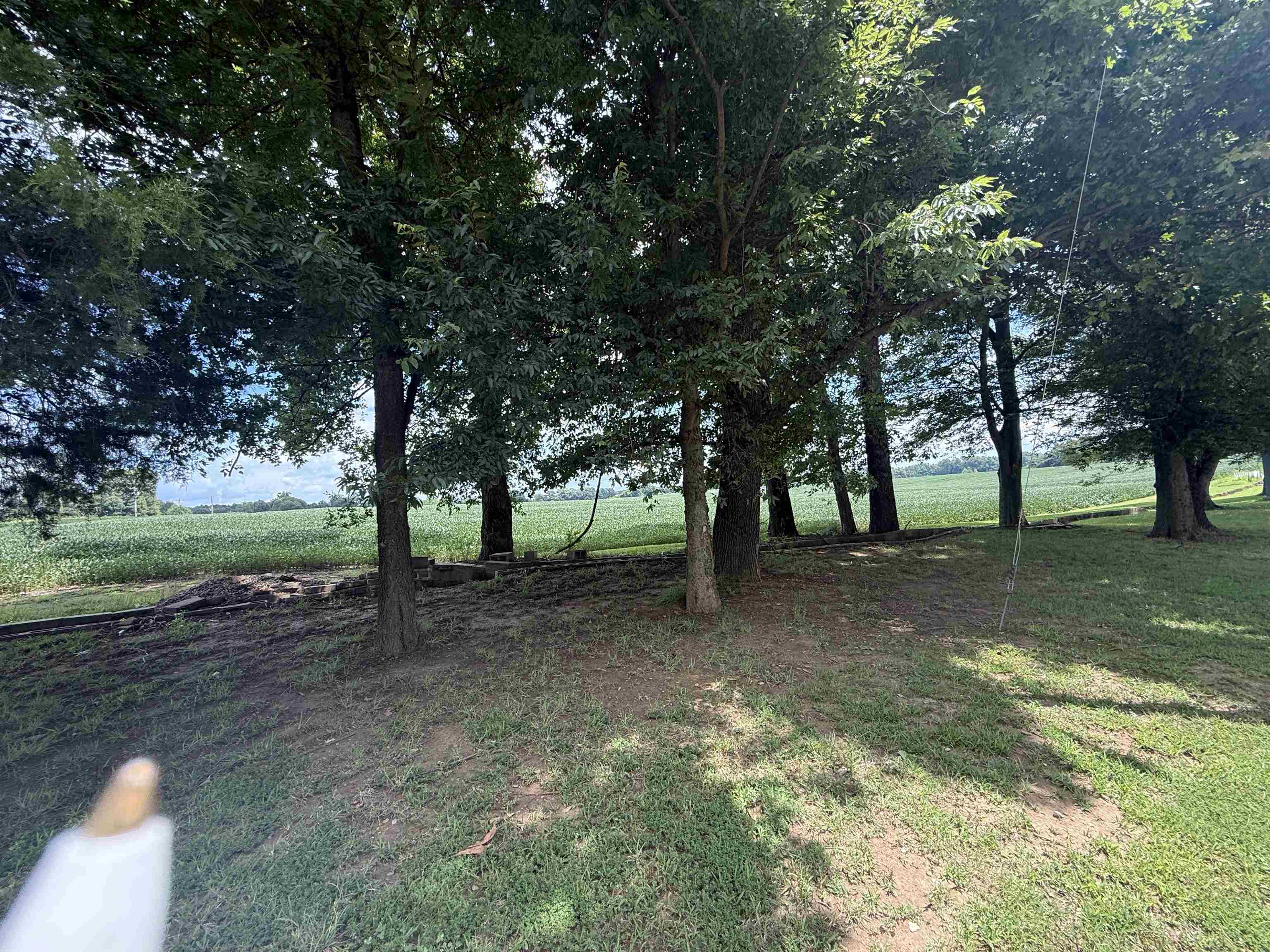 2201 ROBERT JOHNSON RD