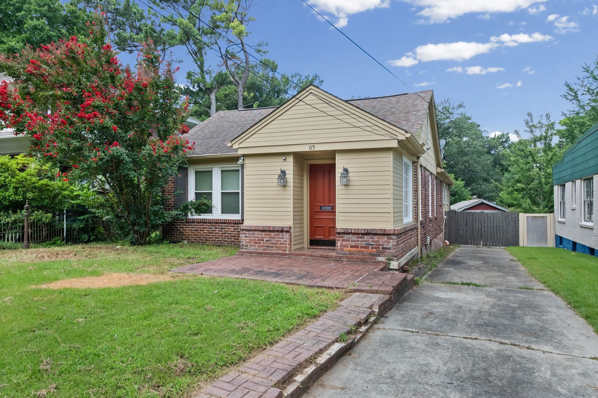 405 HAYNES ST