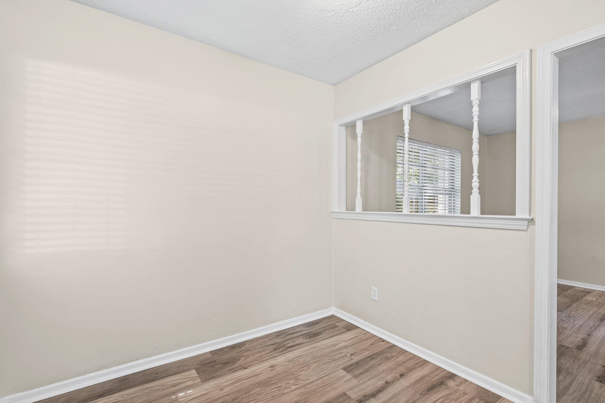 3887 HOUGHTON CV