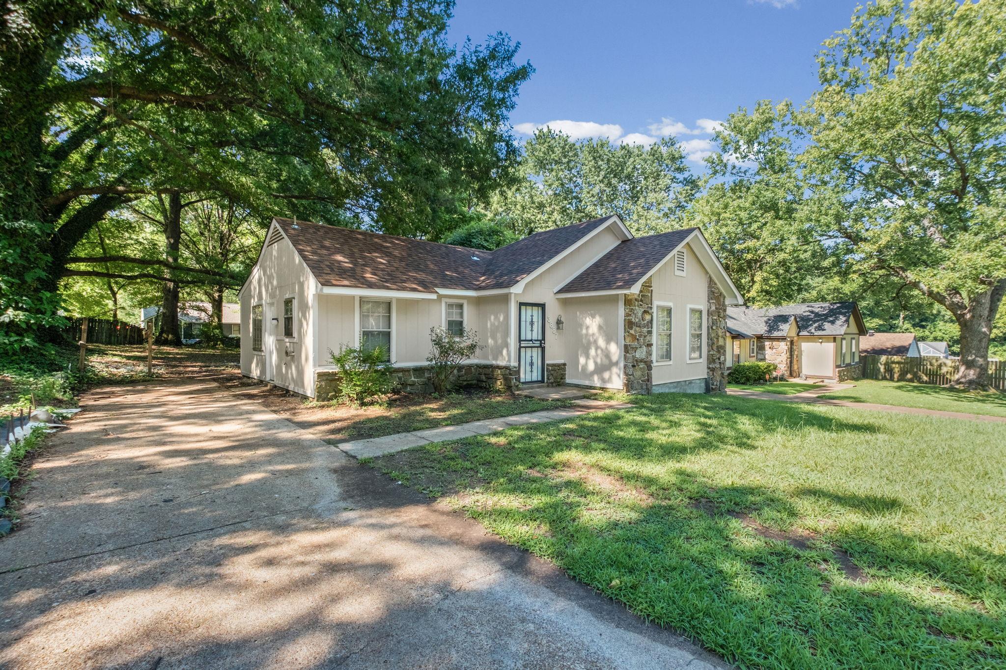 3887 HOUGHTON CV