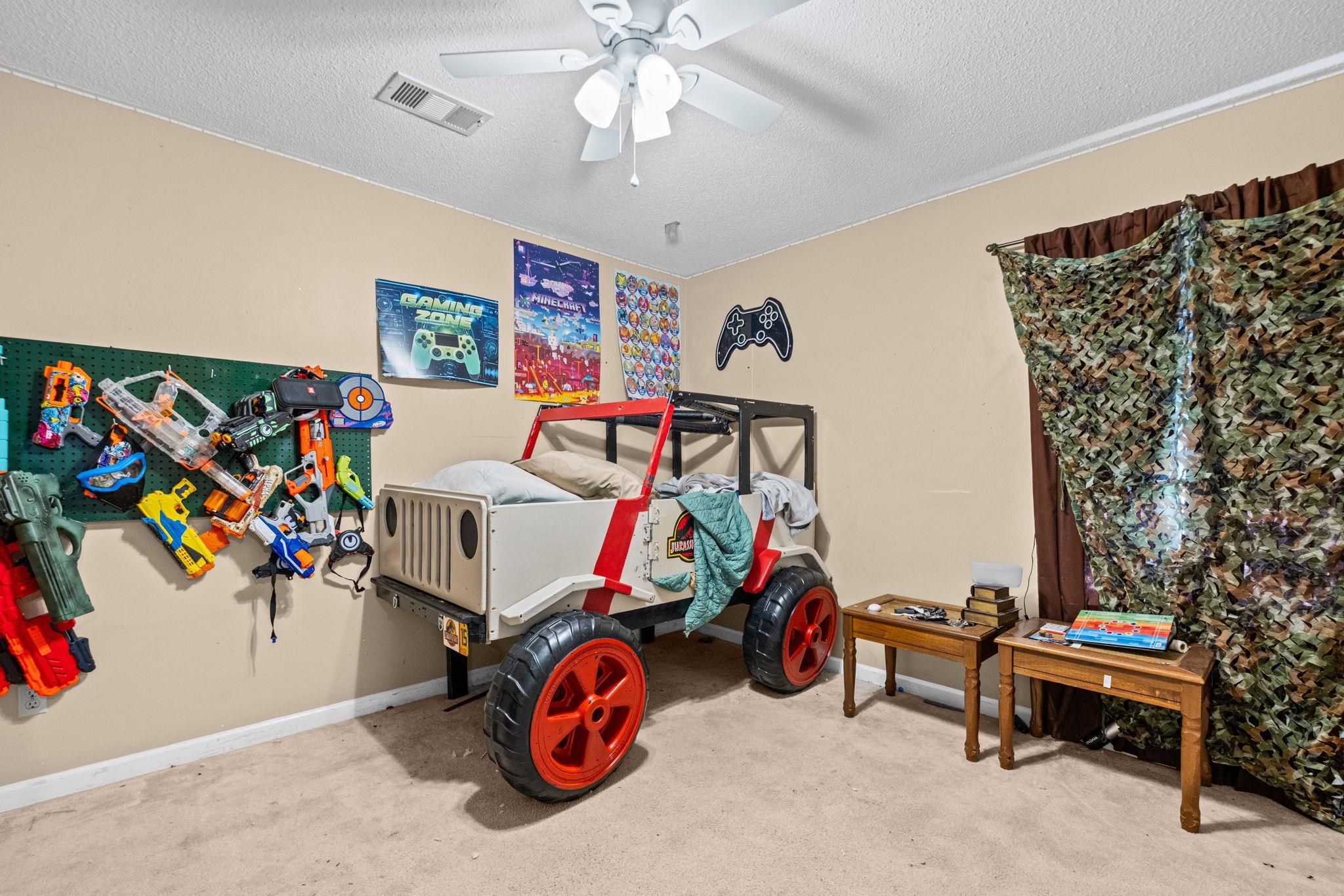 4636 CEDAR HILLS DR