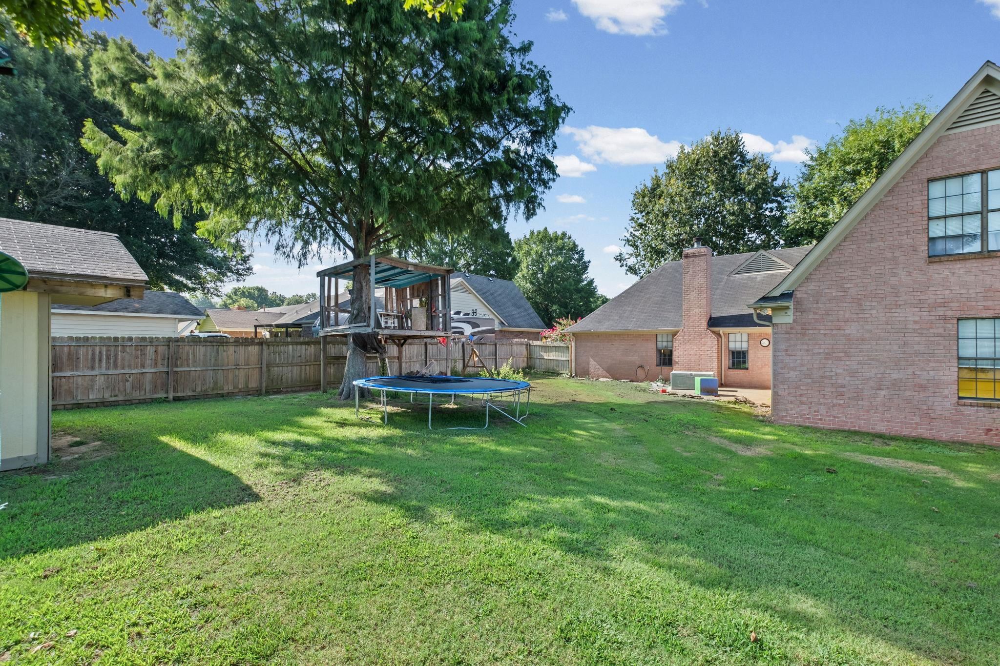 4636 CEDAR HILLS DR