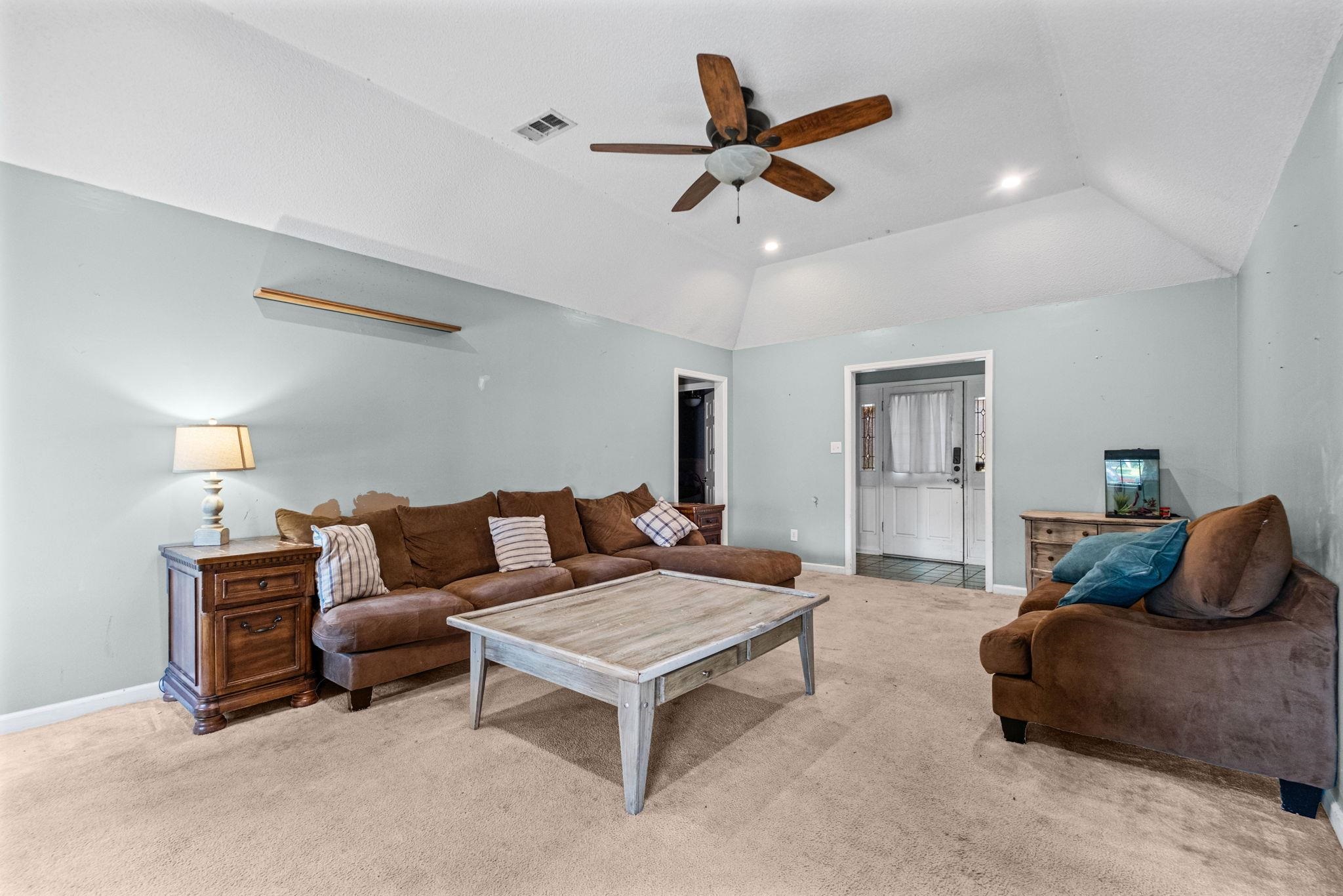 4636 CEDAR HILLS DR