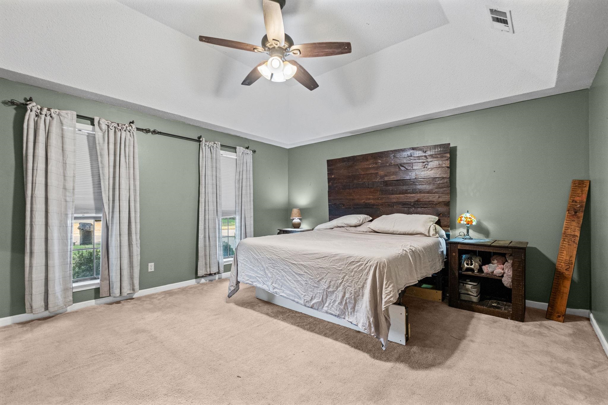4636 CEDAR HILLS DR