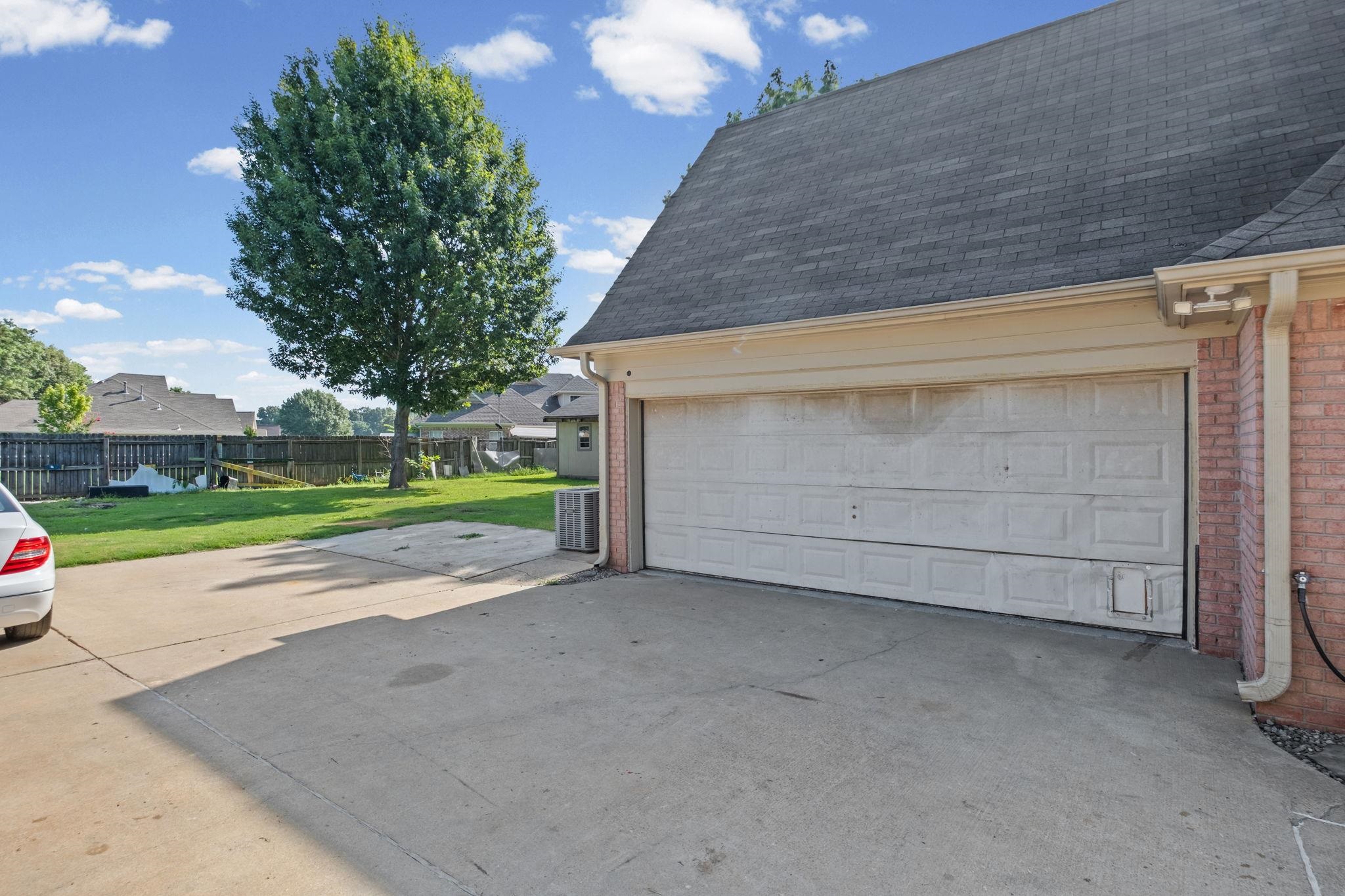 4636 CEDAR HILLS DR