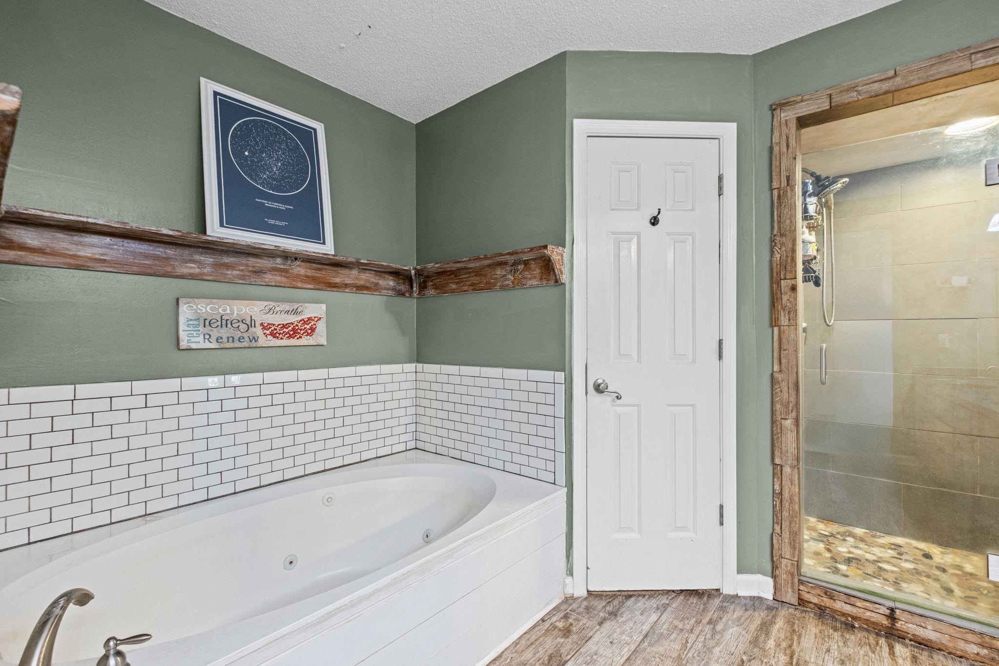 4636 CEDAR HILLS DR