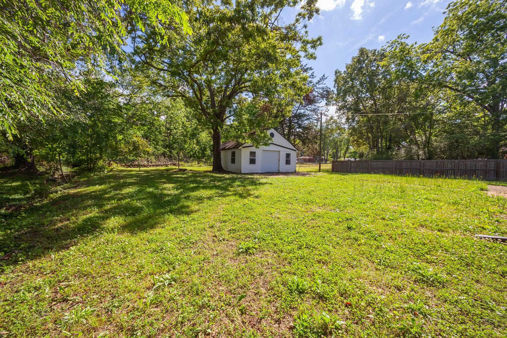 90 SHAW LN