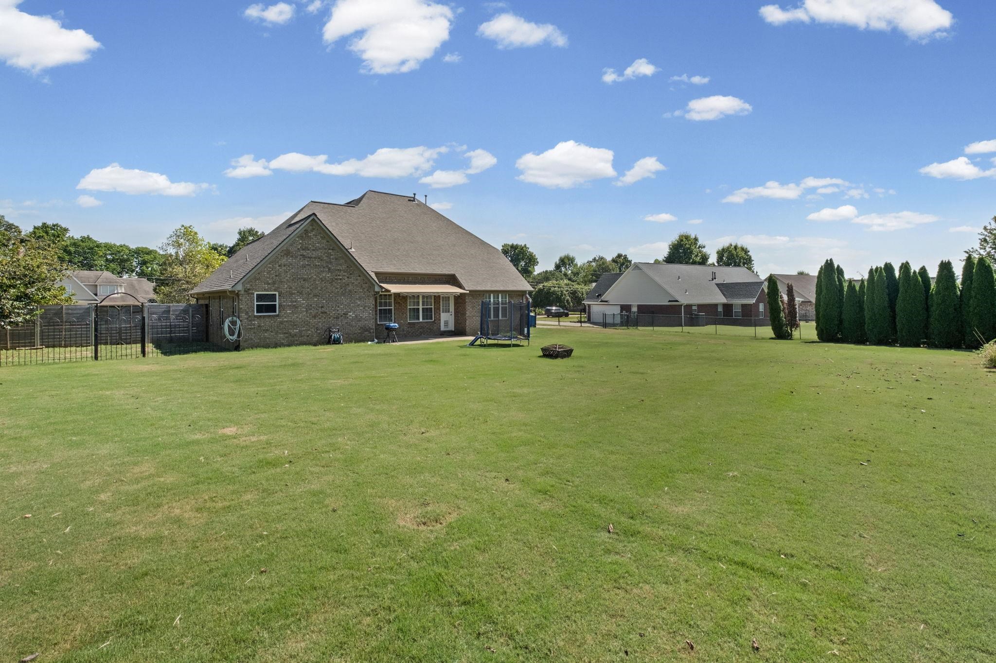 713 ELIZABETH DR