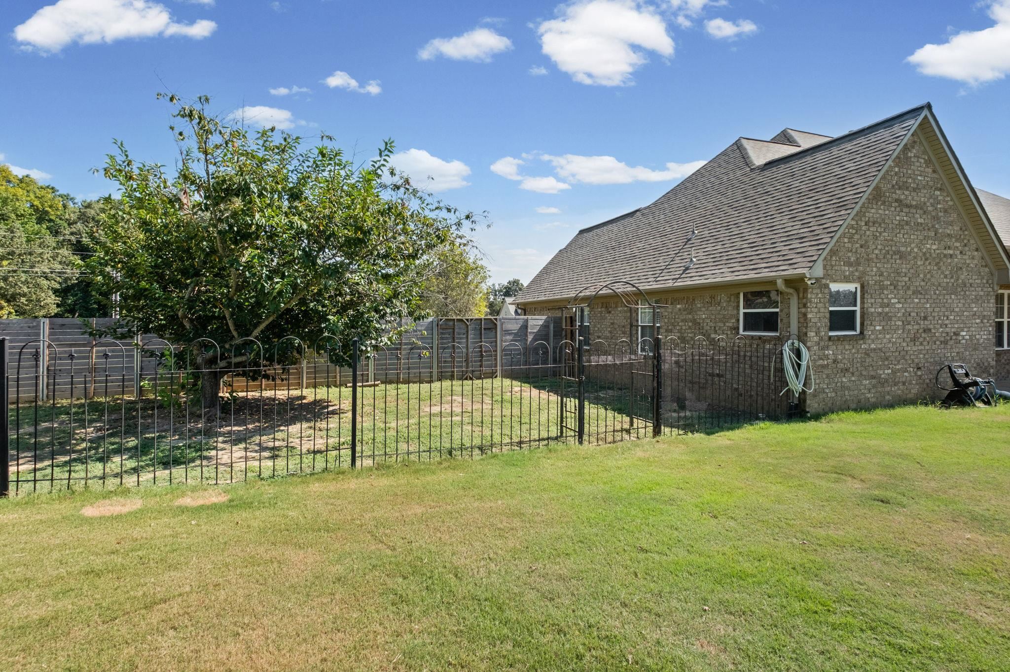 713 ELIZABETH DR