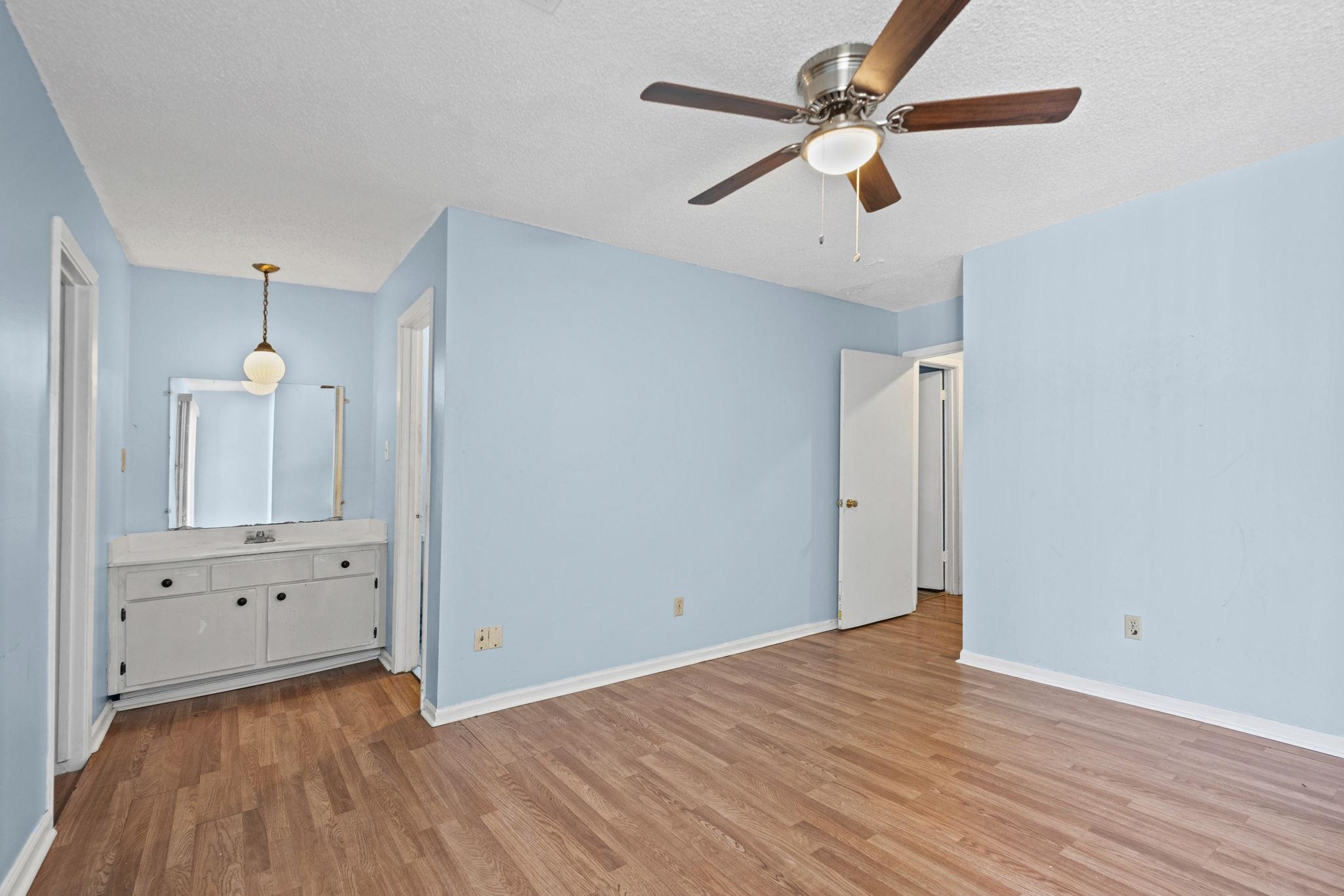 1850 QUAIL VALLEY CV Unit: 1850