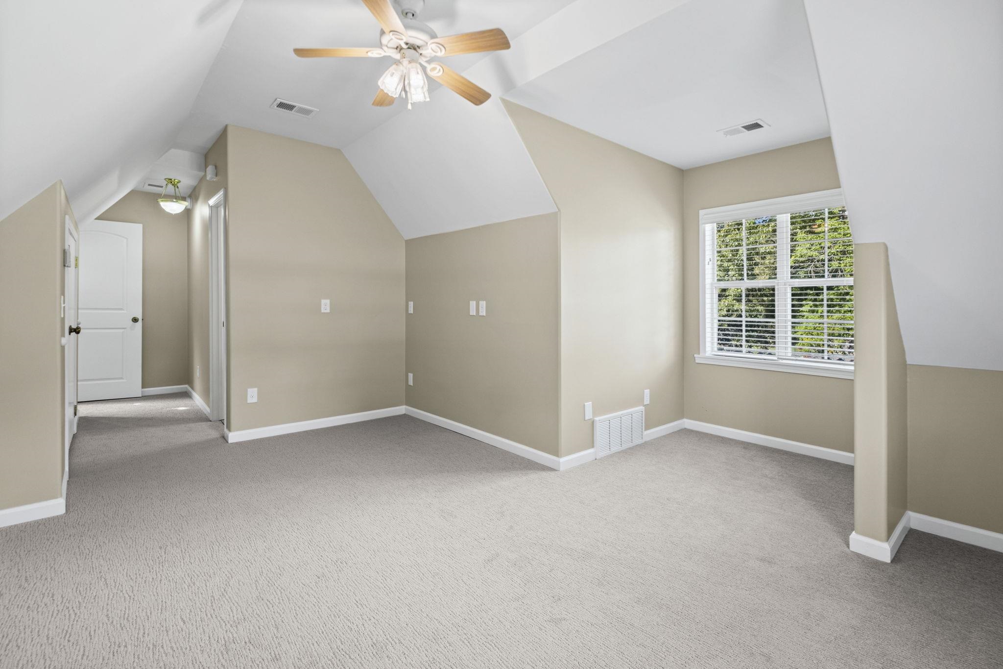 160 BROCKFORD DR