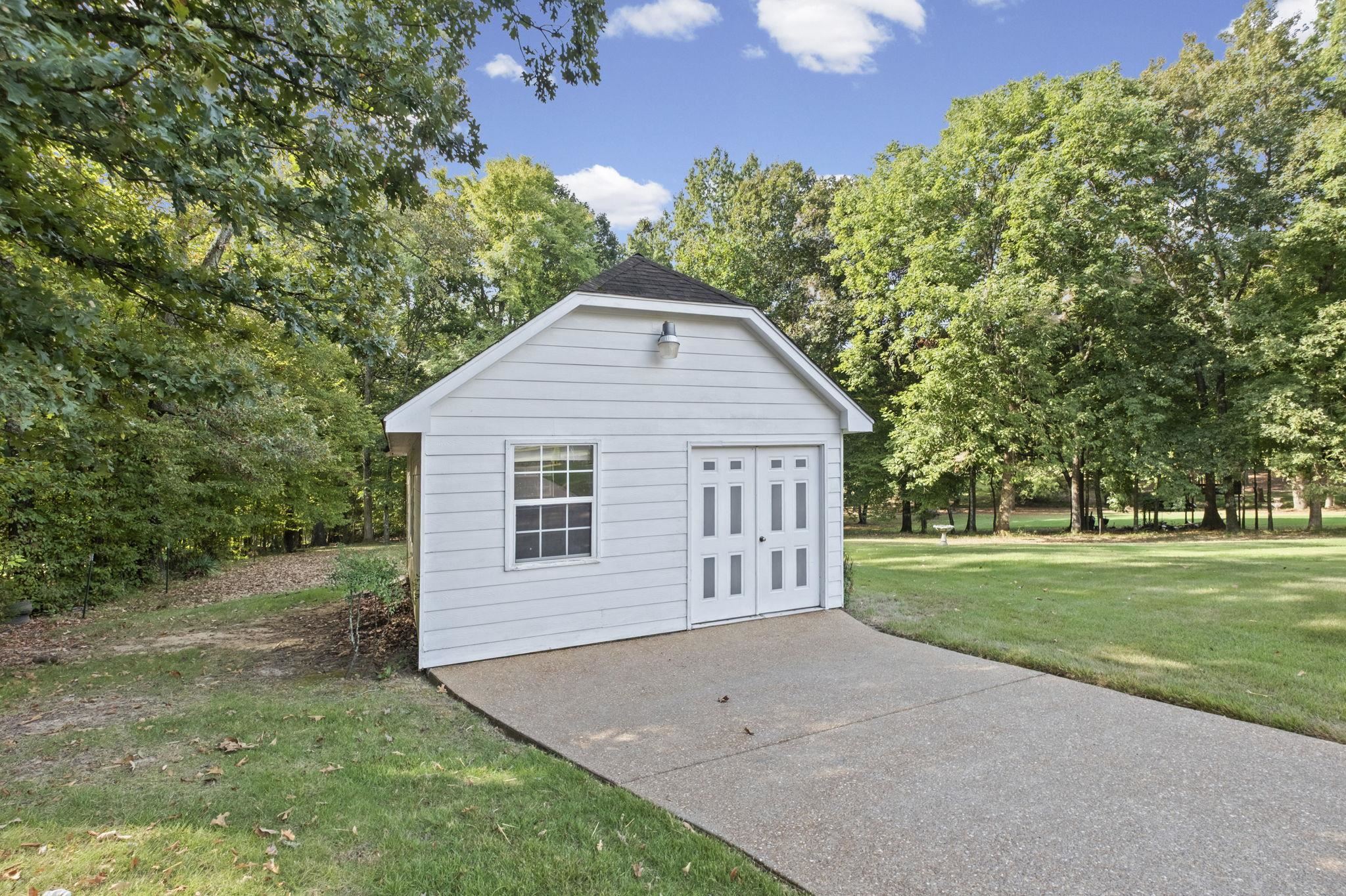 160 BROCKFORD DR