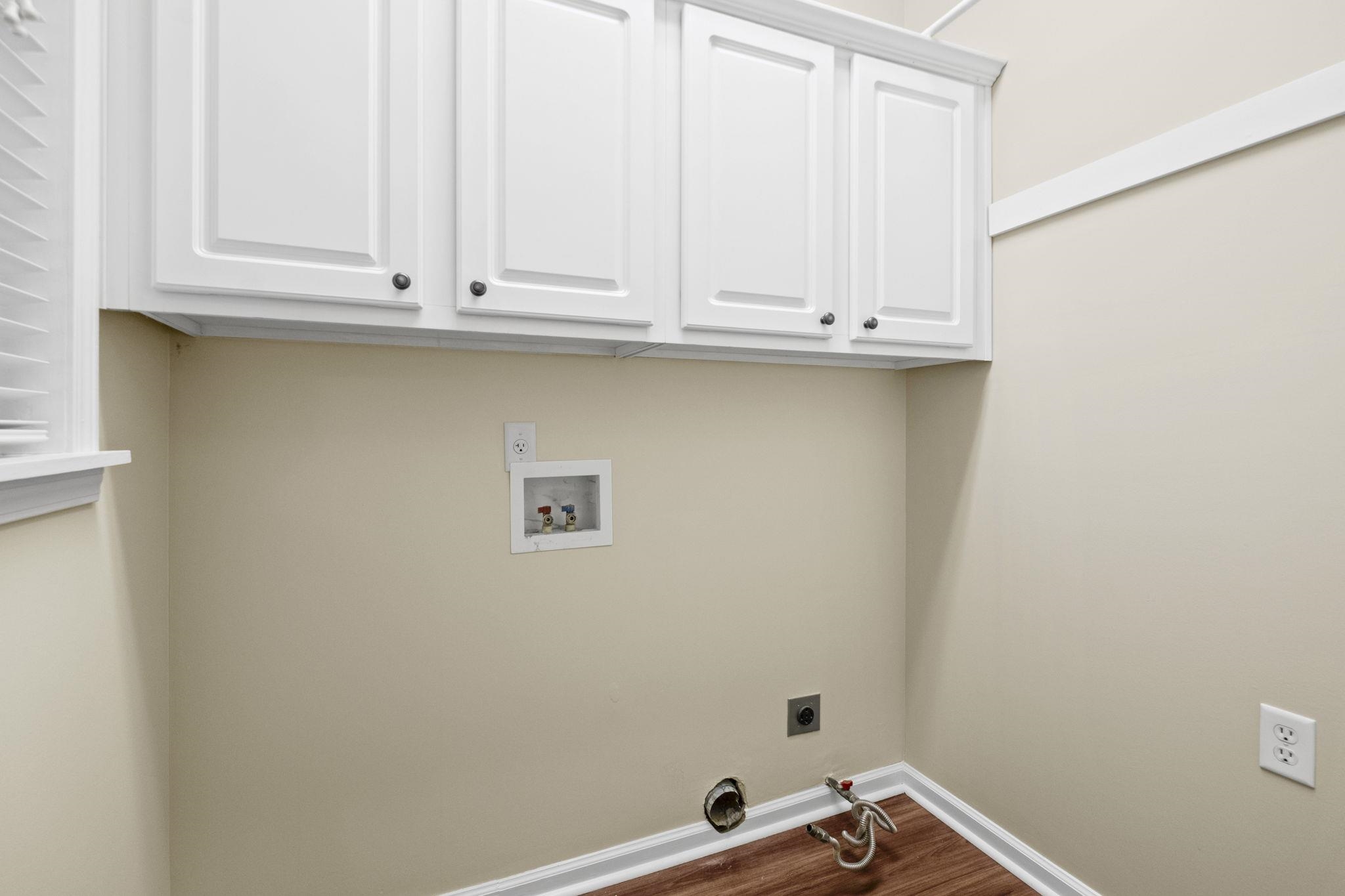 160 BROCKFORD DR