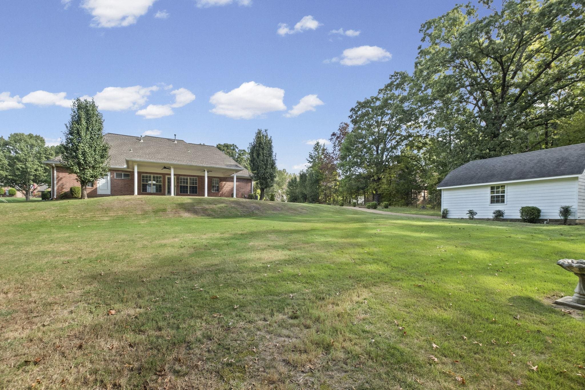 160 BROCKFORD DR