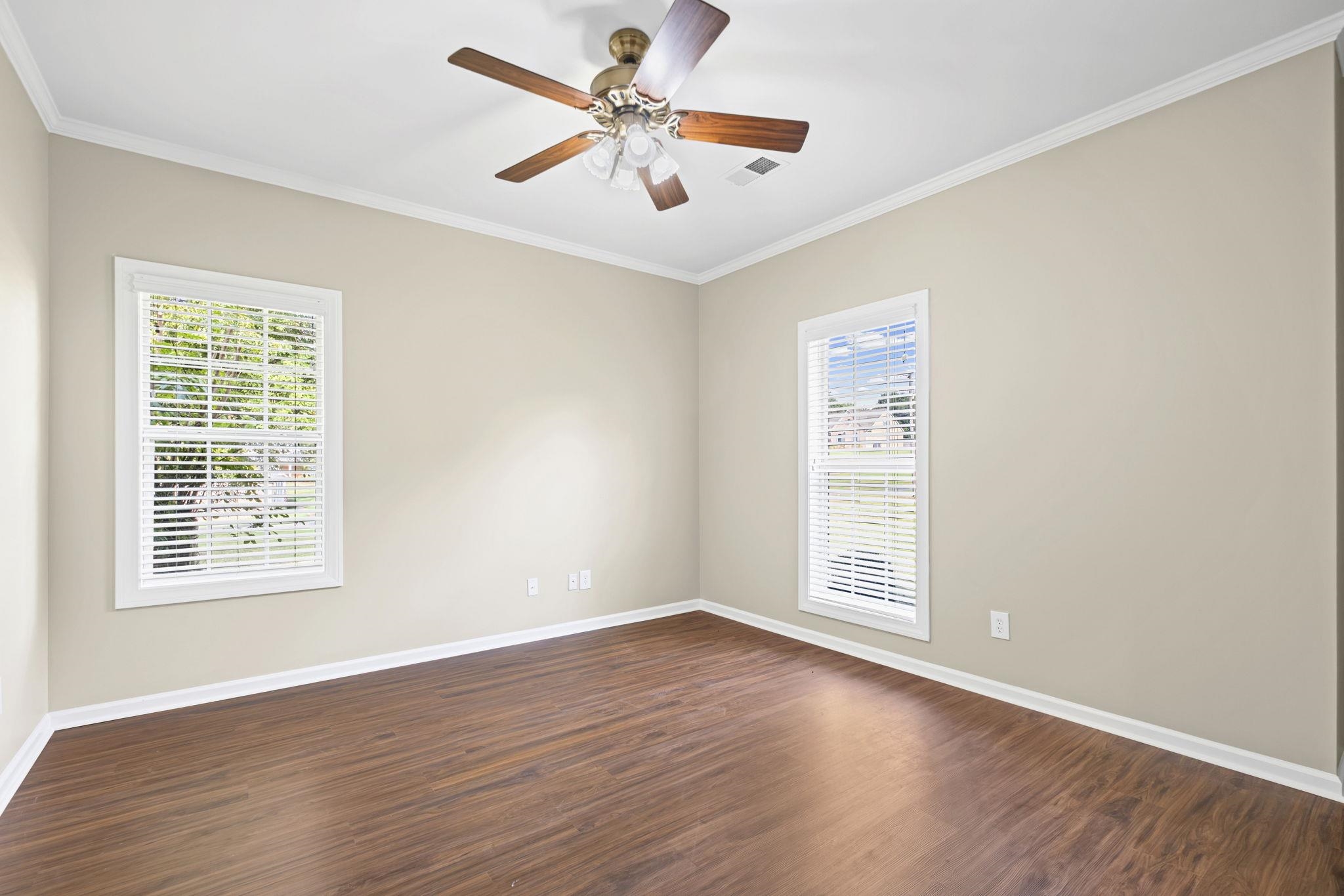 160 BROCKFORD DR