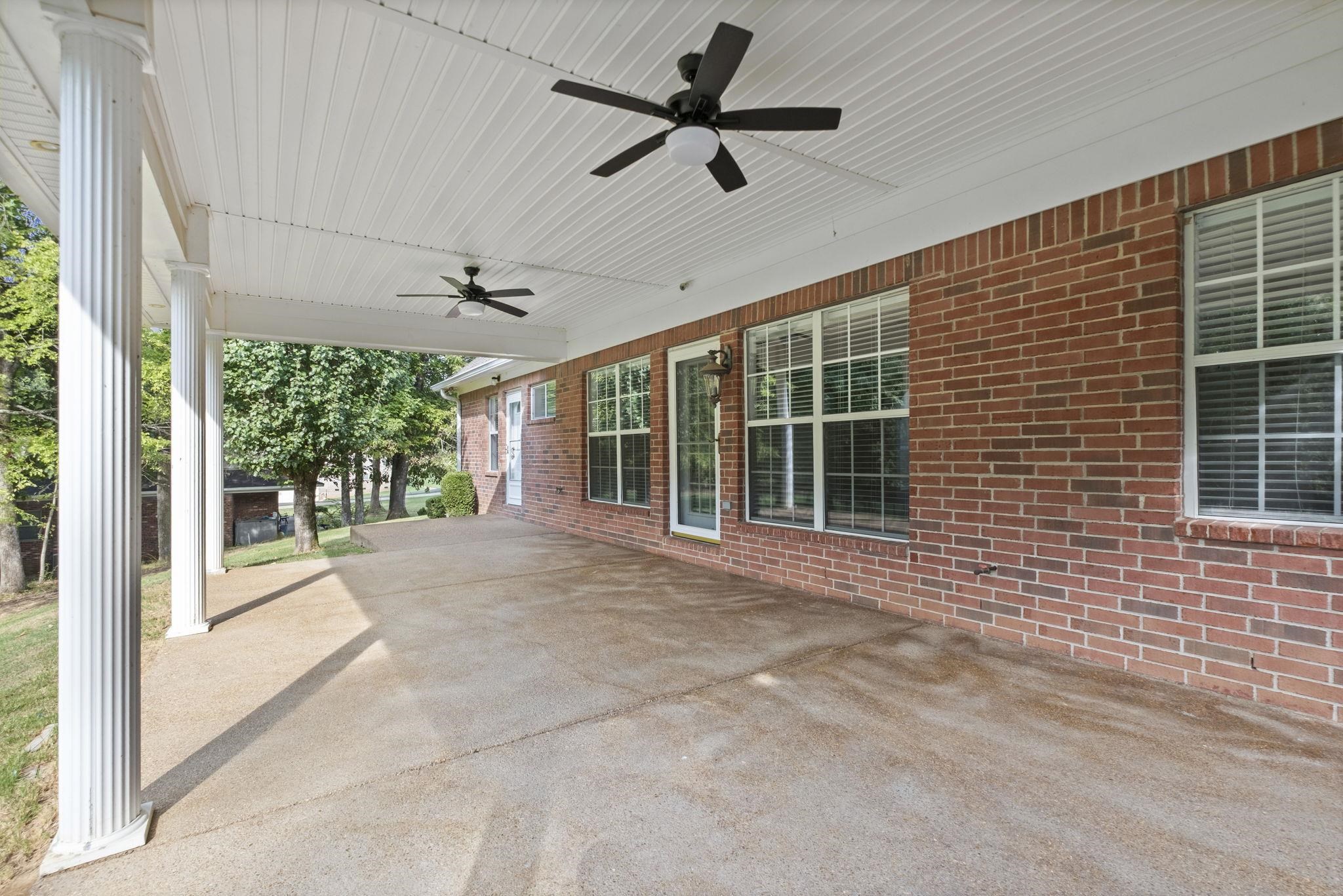 160 BROCKFORD DR