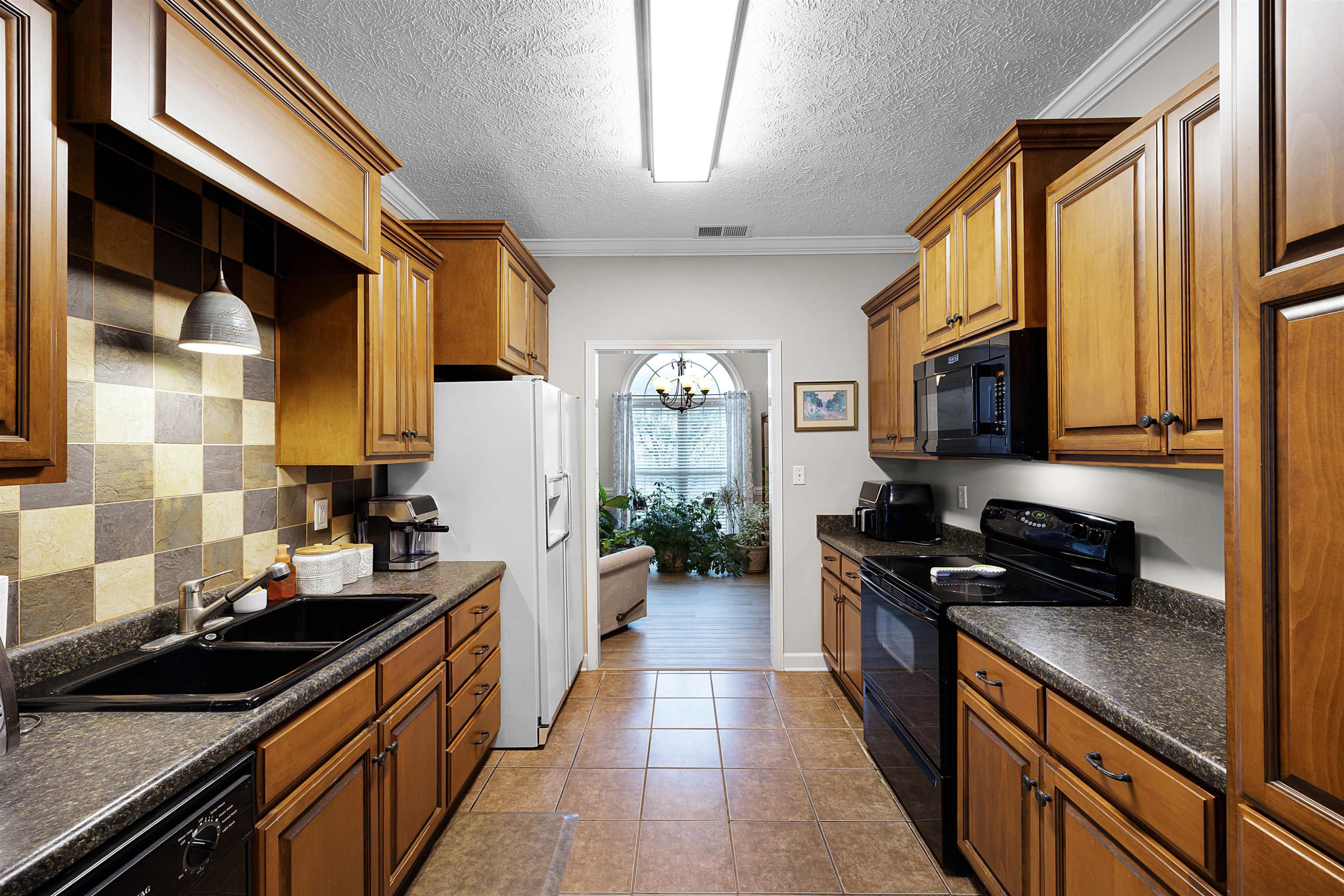 11 Double Creek Drive