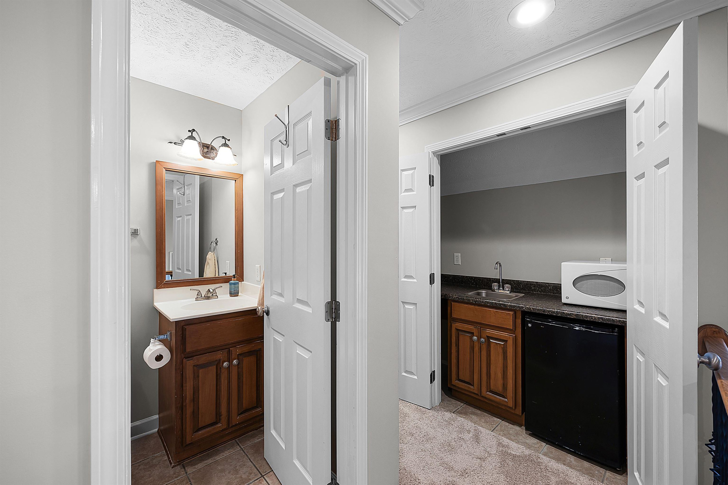 11 Double Creek Drive